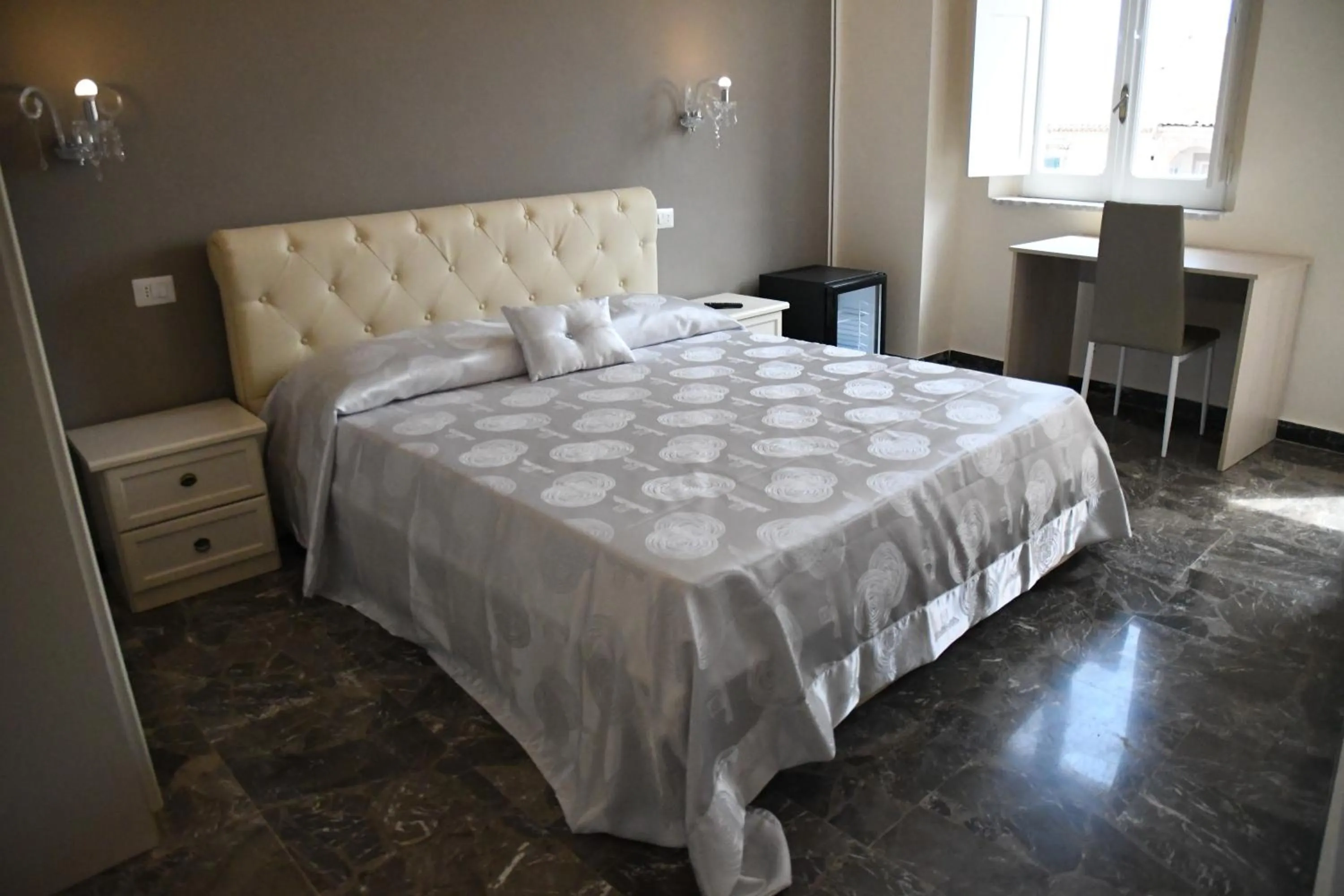 Photo of the whole room, Bed in B&B The Tower