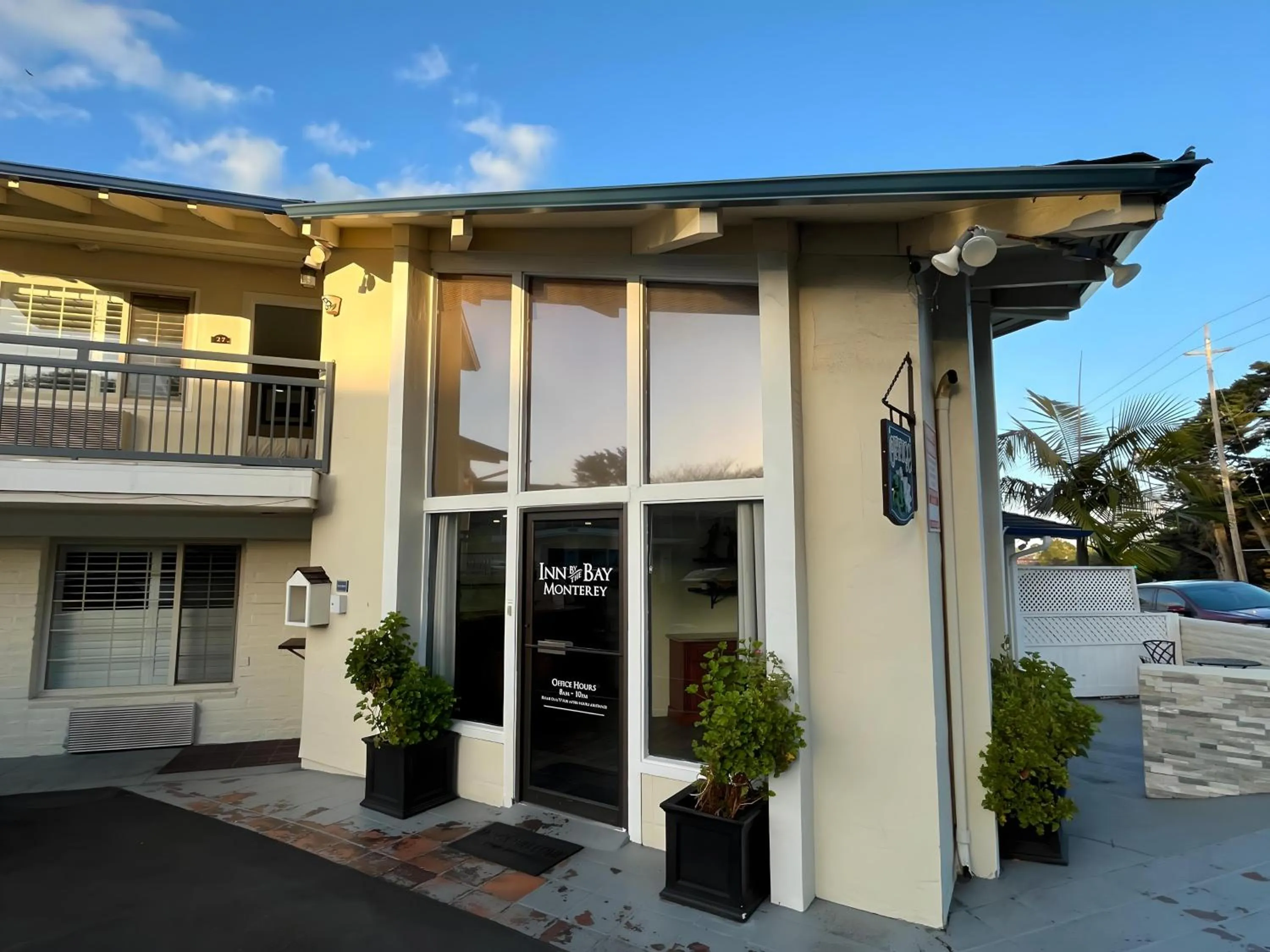 Property building in Inn By the Bay Monterey