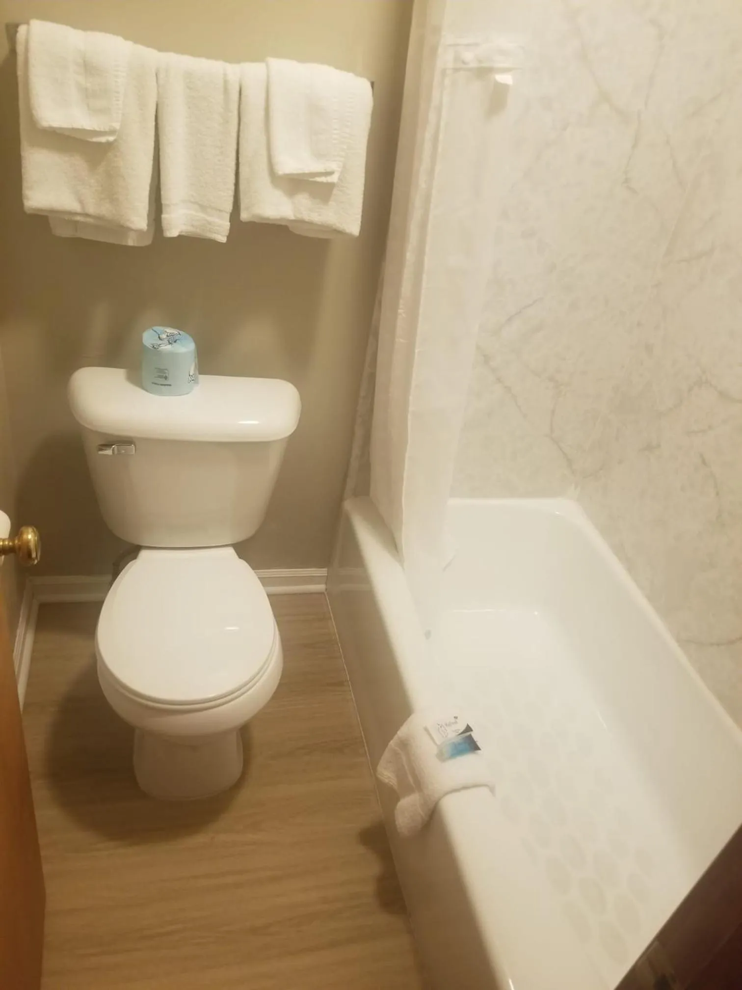 Bathroom in Stonybrook Motel & Lodge