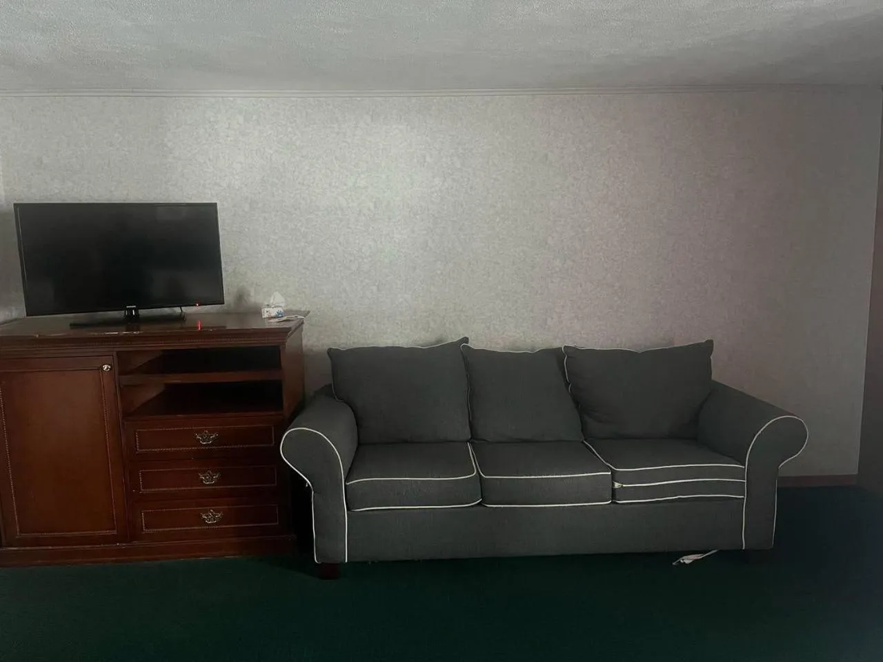 Seating area in Stonybrook Motel & Lodge