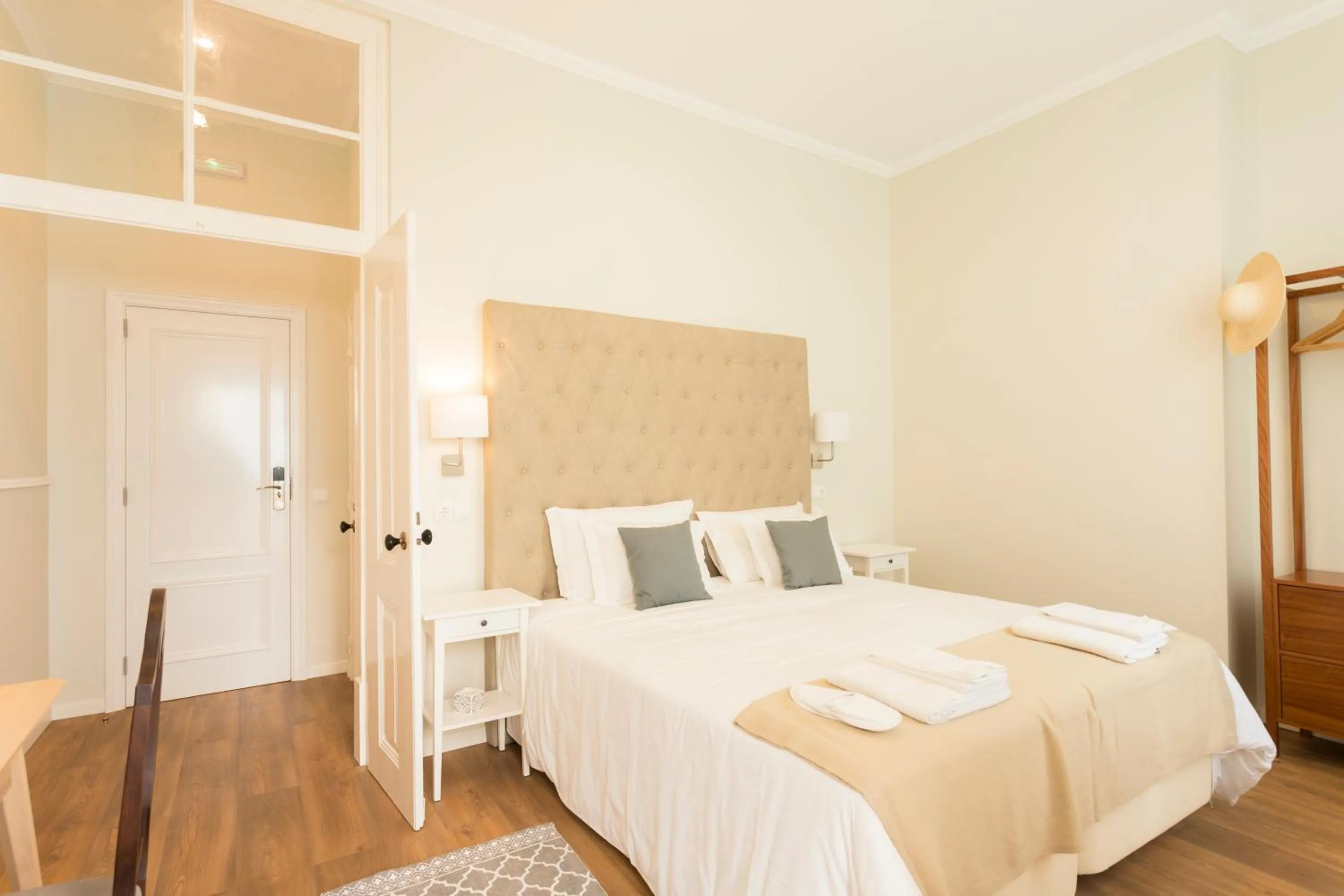 Bed in Ericeira Soul Guesthouse