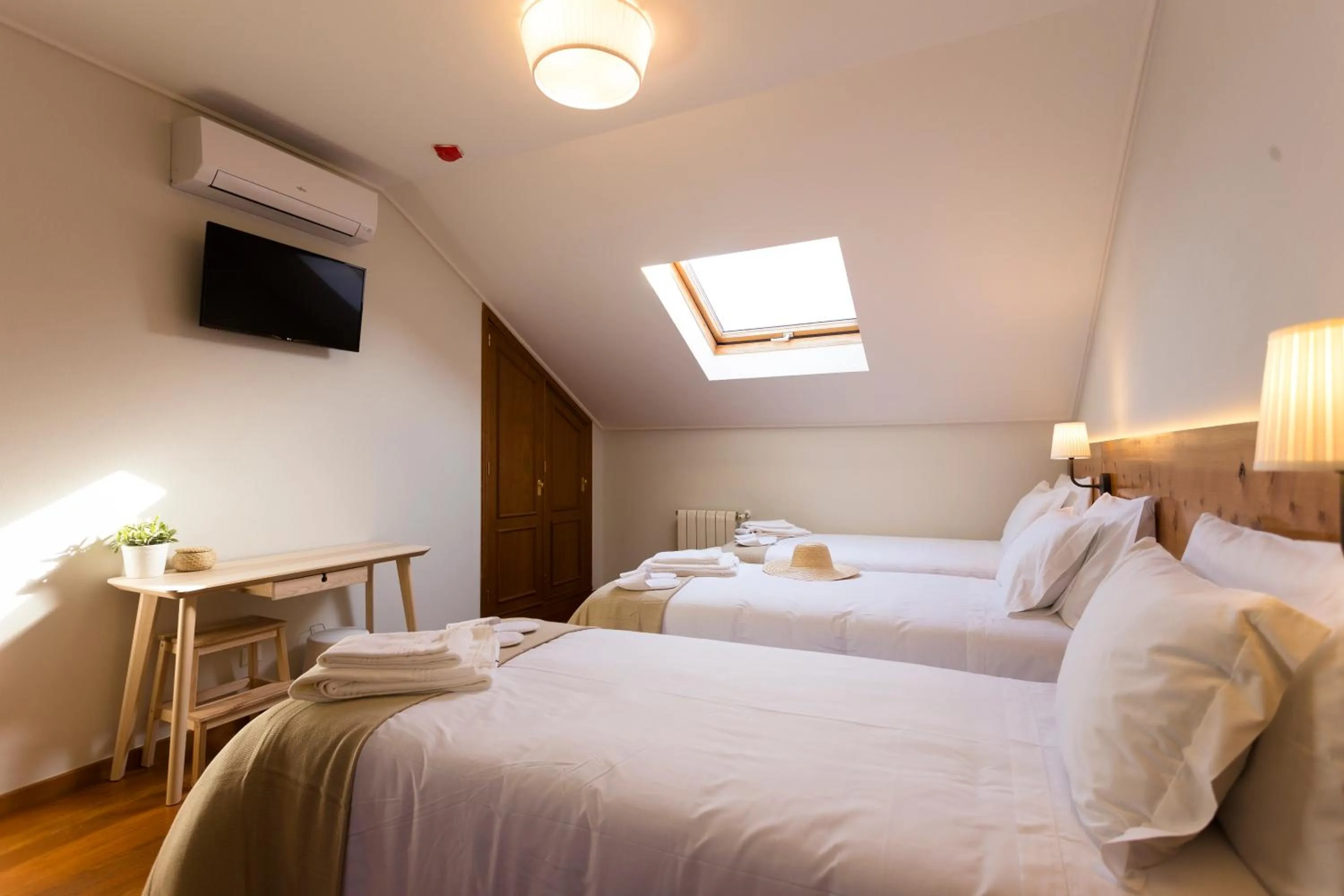 Bed in Ericeira Soul Guesthouse