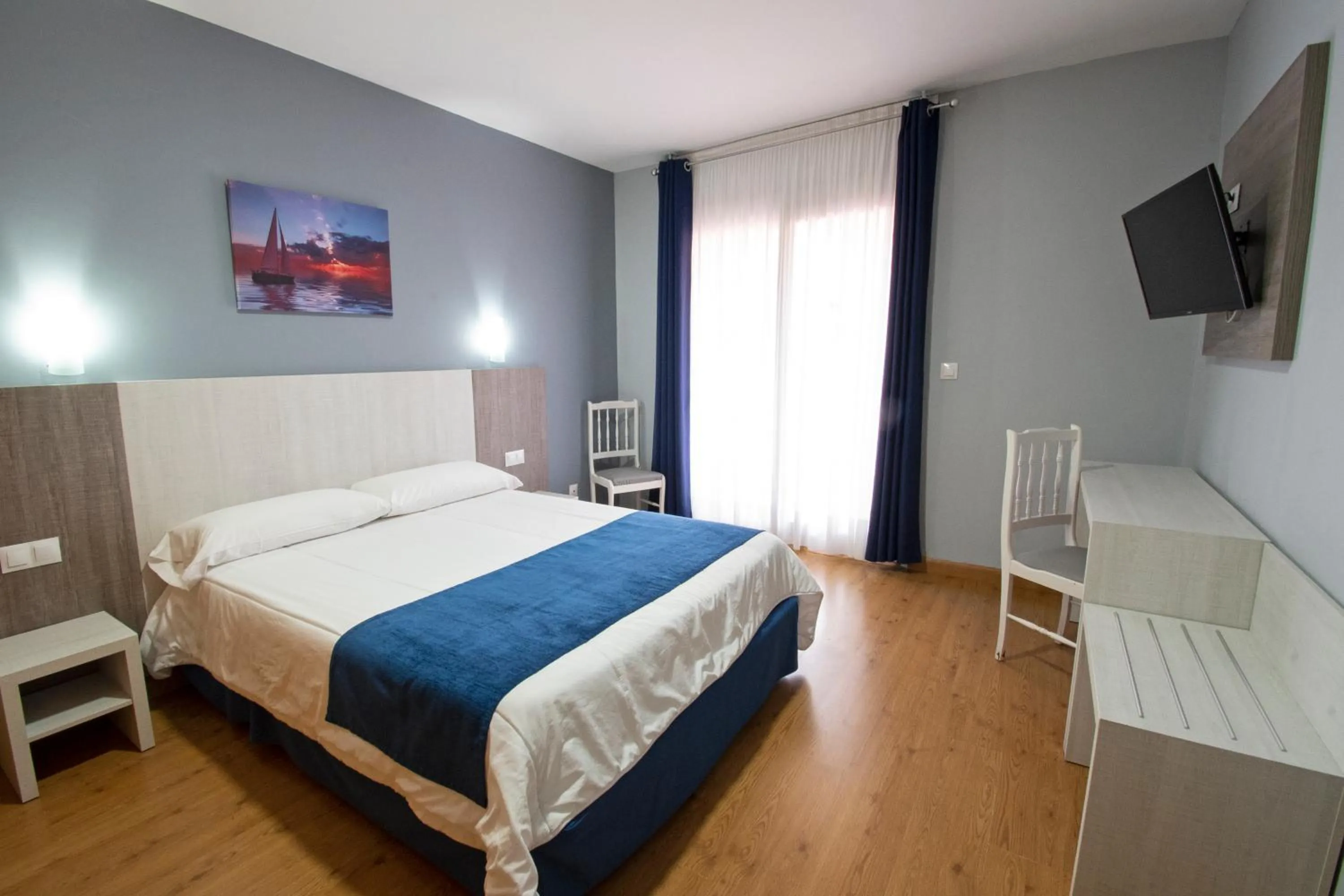 Photo of the whole room, Bed in Hotel Campomar