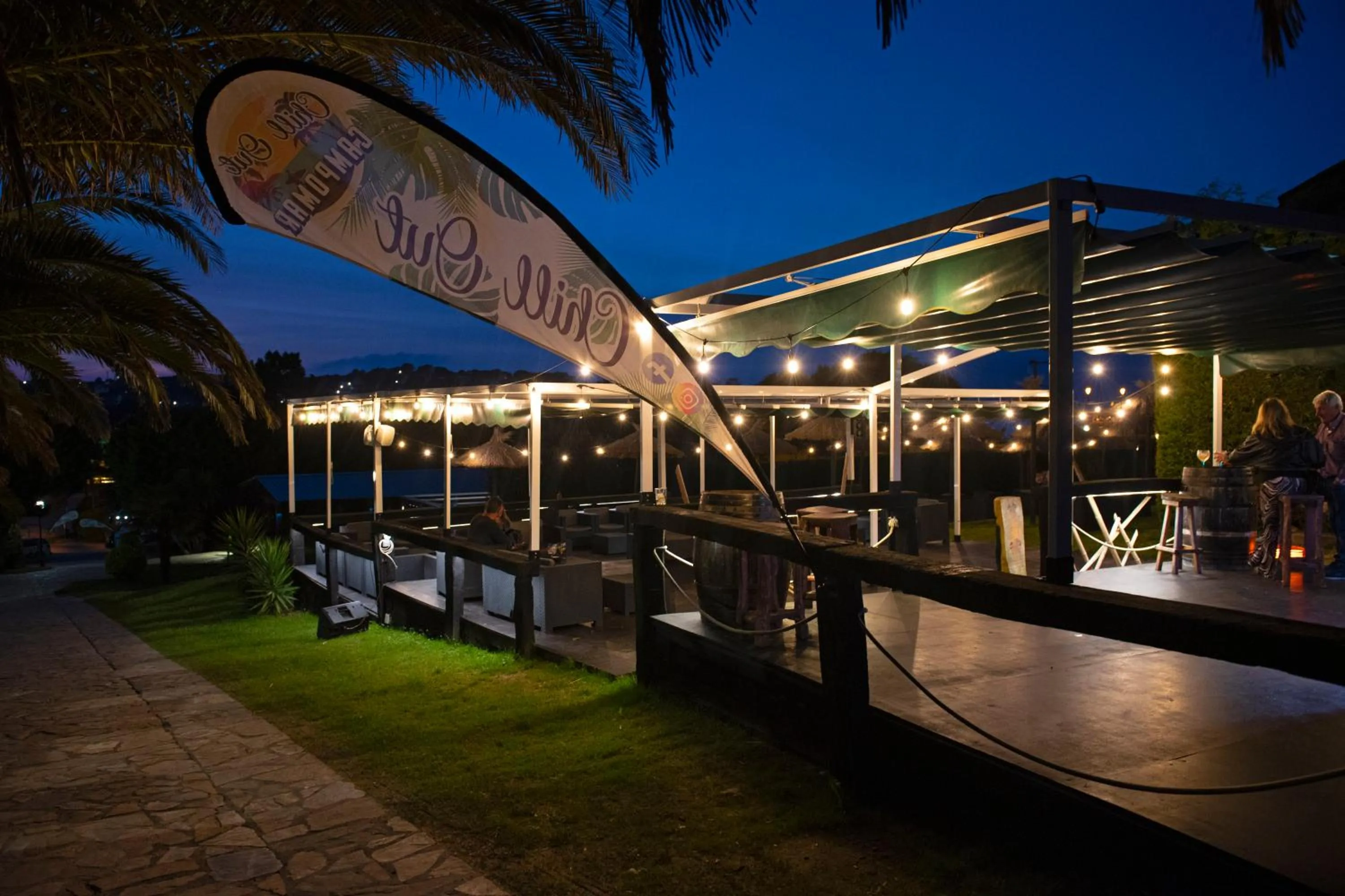 Night in Hotel Campomar