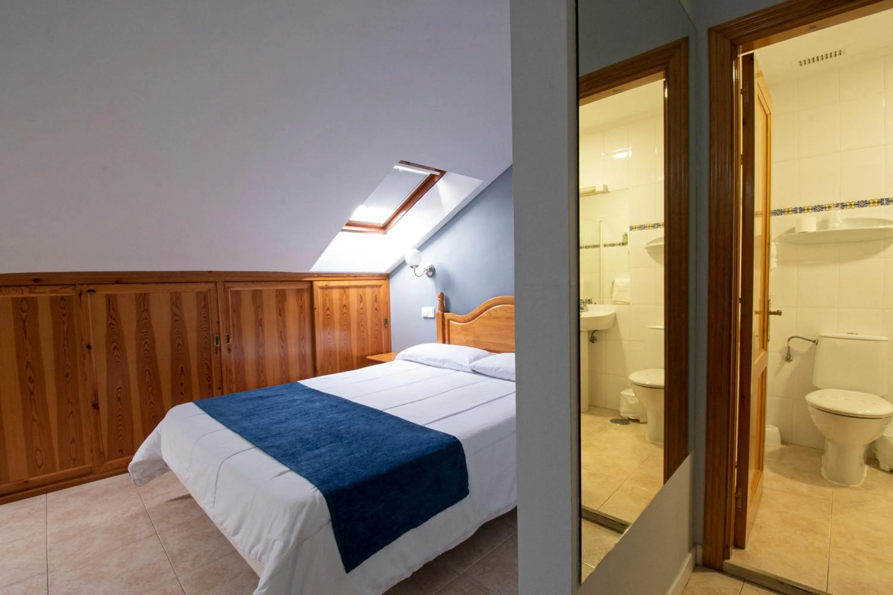 Photo of the whole room, Bed in Hotel Campomar