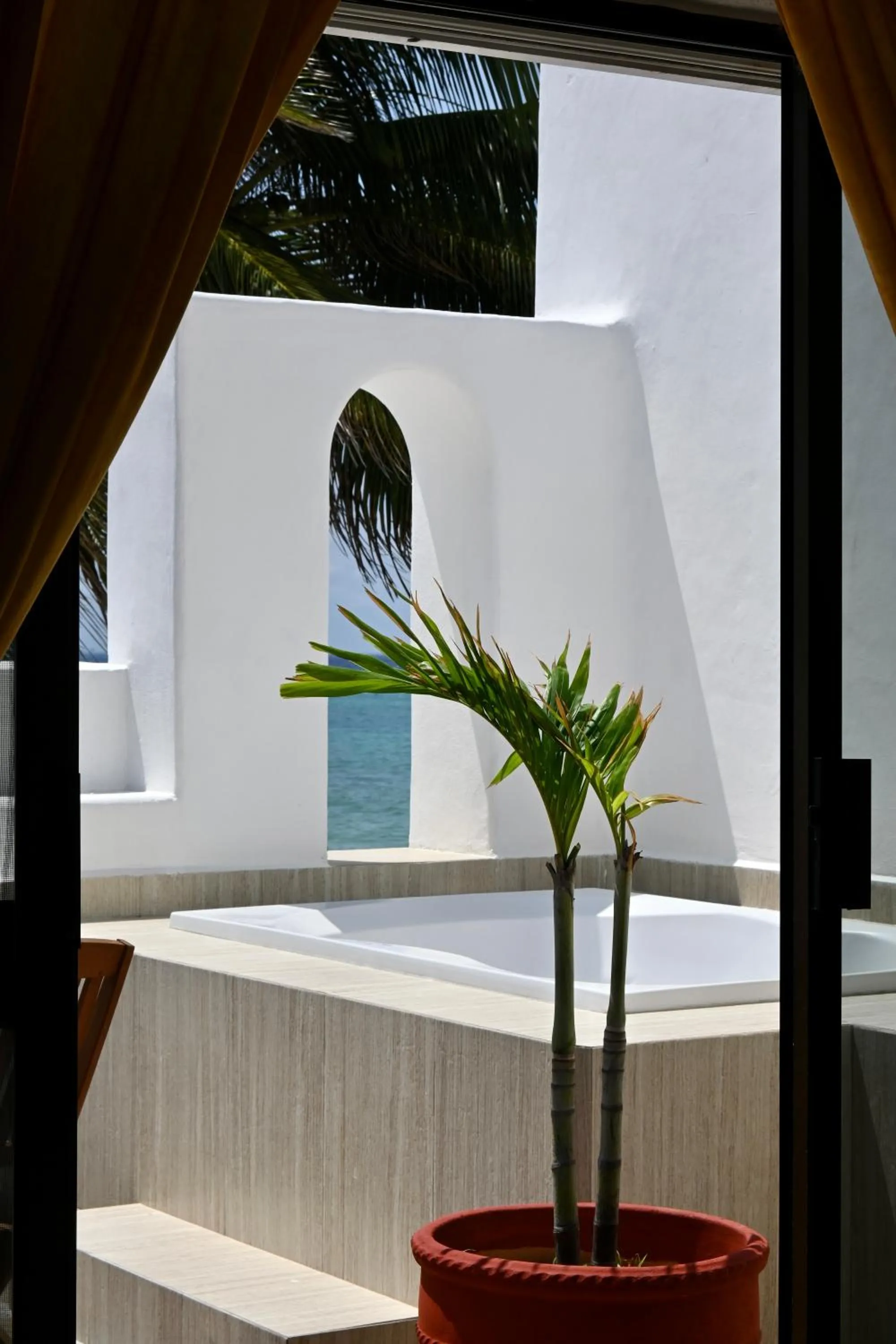 Day in Pelicano Inn Playa del Carmen - Beachfront Hotel