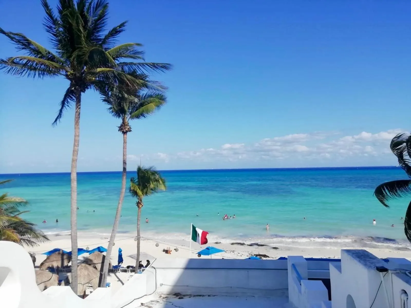 Day in Pelicano Inn Playa del Carmen - Beachfront Hotel