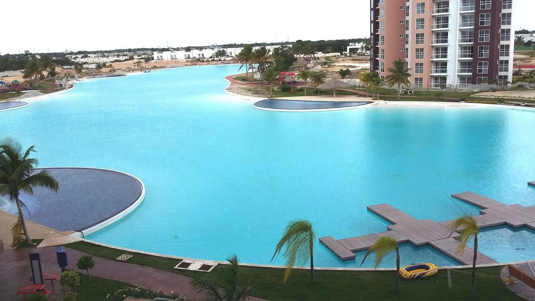 Lake view in Departamento en Dream Lagoons Cancun