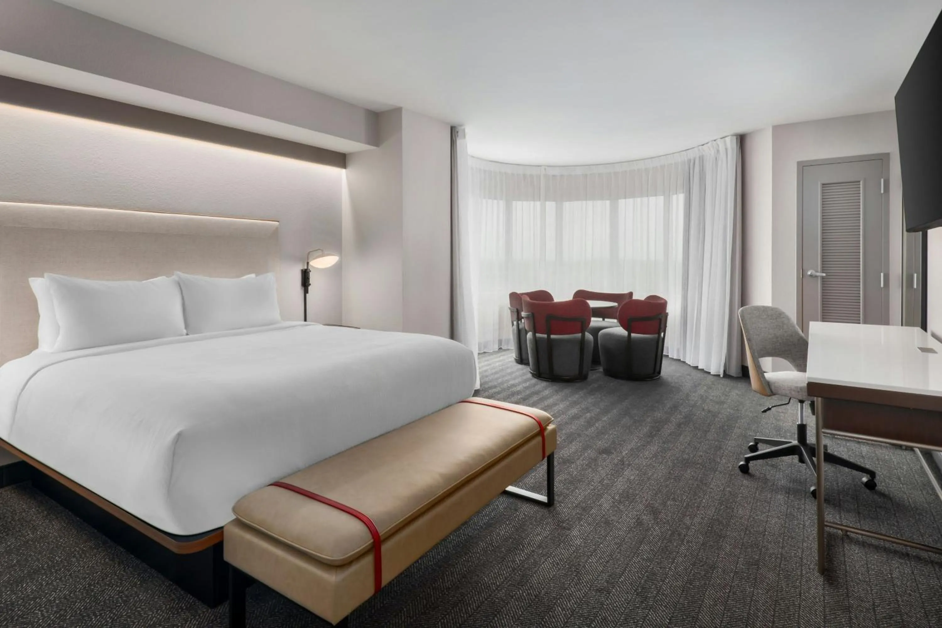 Bedroom, Bed in Courtyard by Marriott Athens Downtown