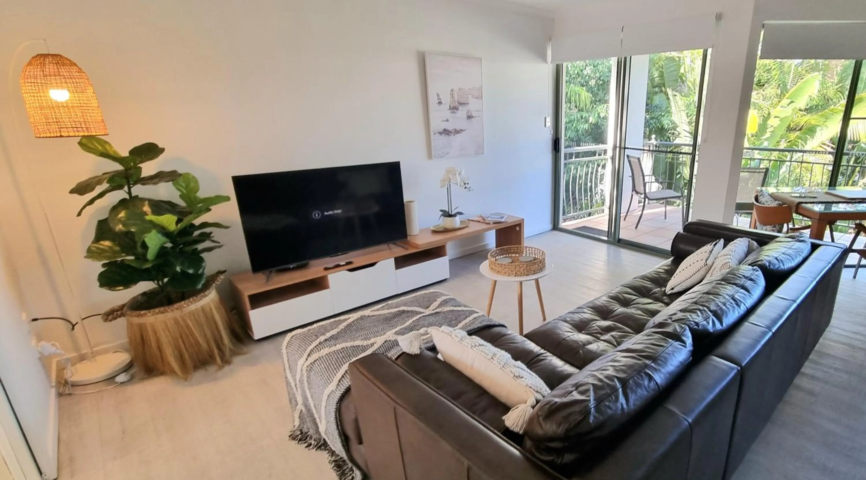 Living room in Noosa River Retreat Holiday Apartments