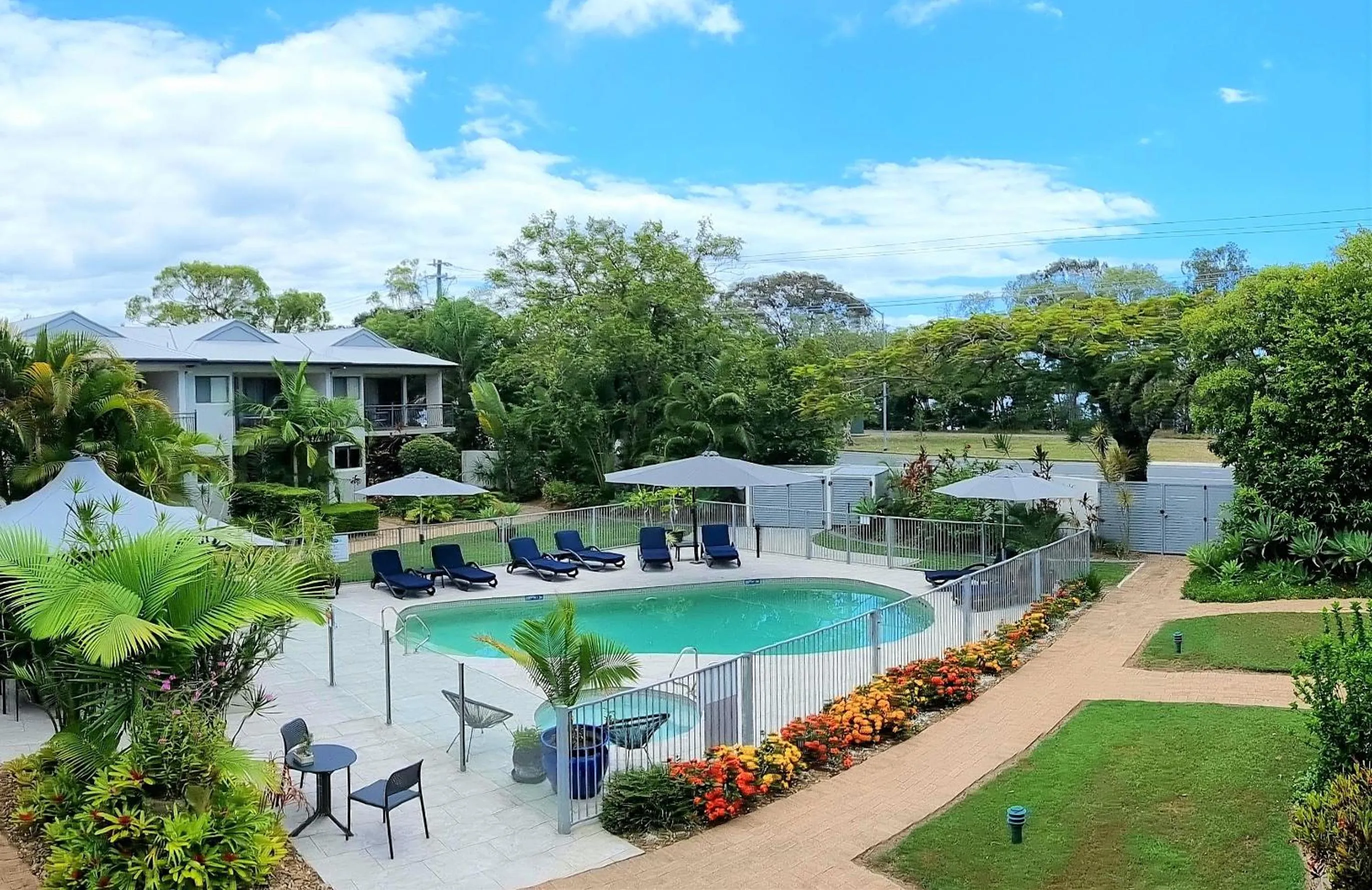 Property building in Noosa River Retreat Holiday Apartments