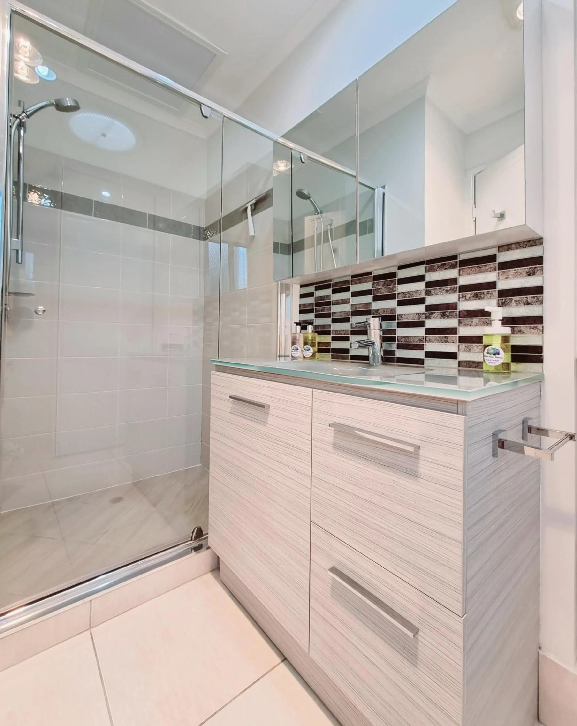 Shower in Noosa River Retreat Holiday Apartments