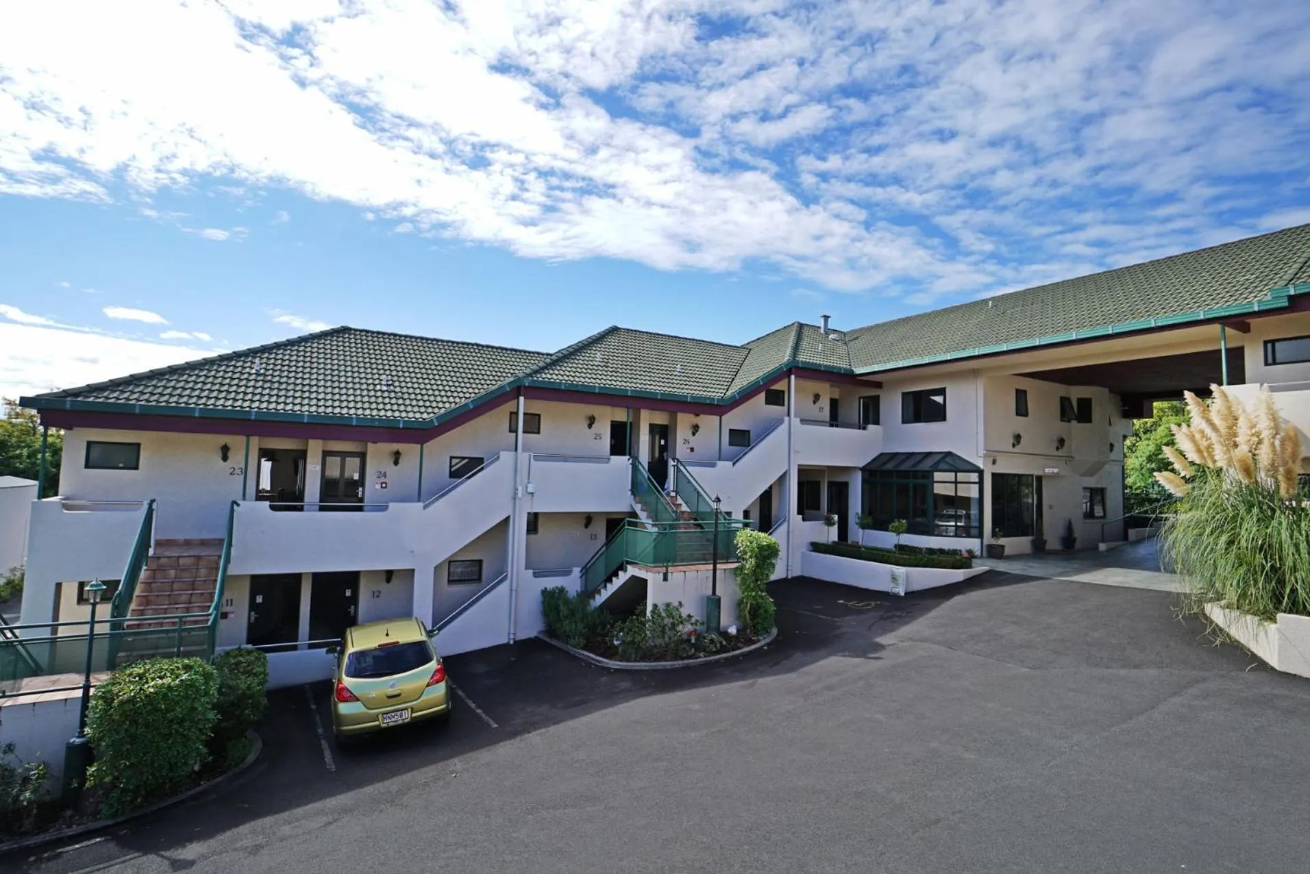 Property building in Ashwood Manor Motor Lodge
