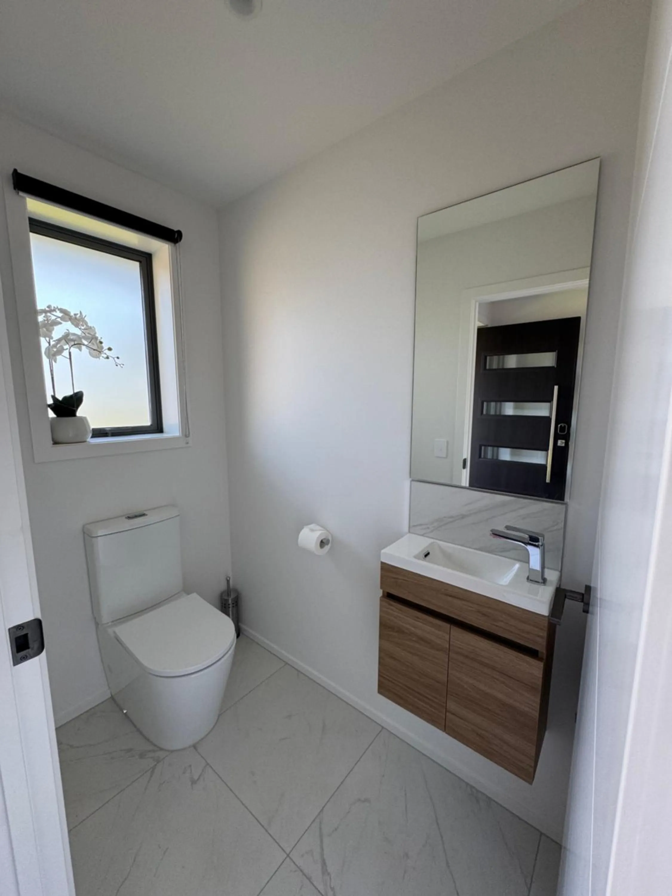 Bathroom in Red Tussock Motel