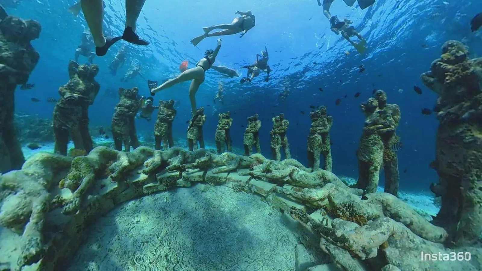 Activities in Living Trawangan Hotel