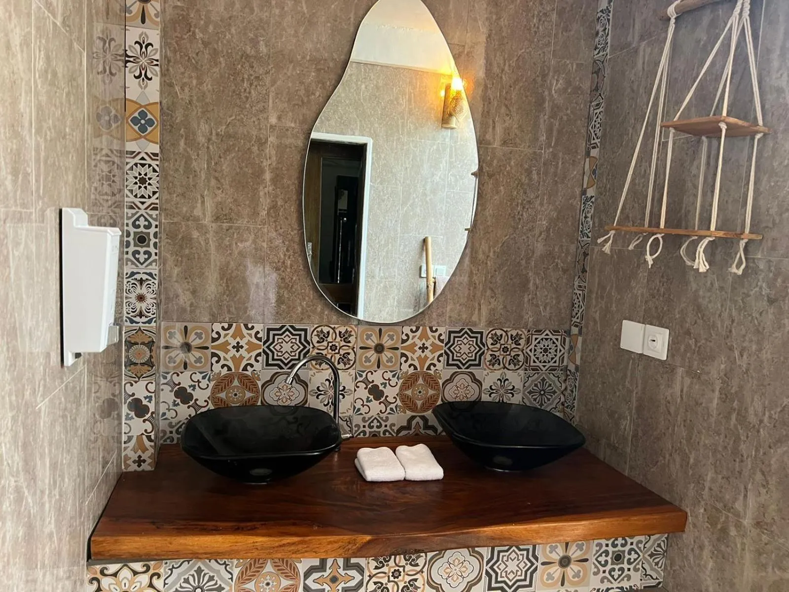 Decorative detail in Living Trawangan Hotel