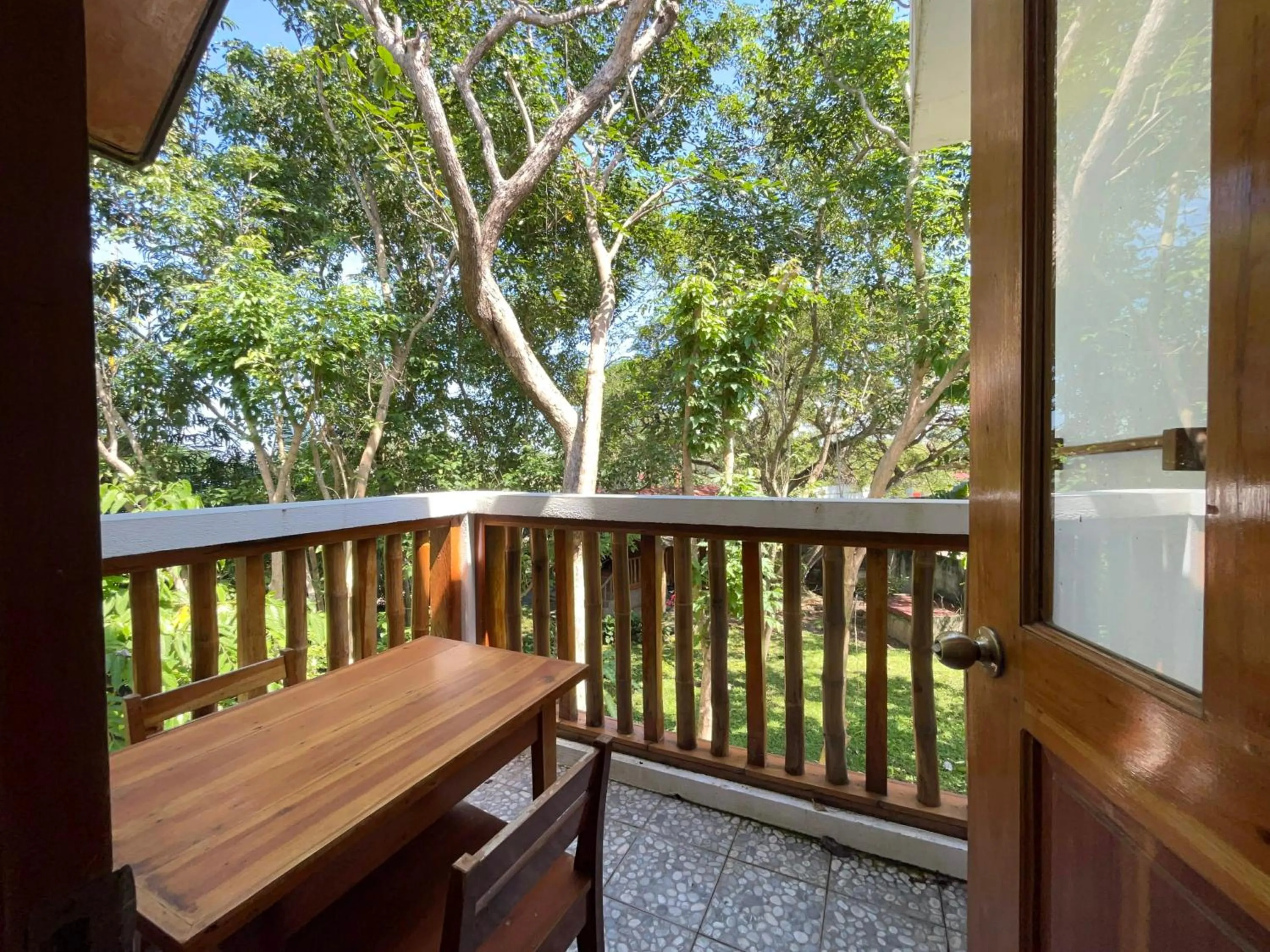 Pahiluna Guesthouse