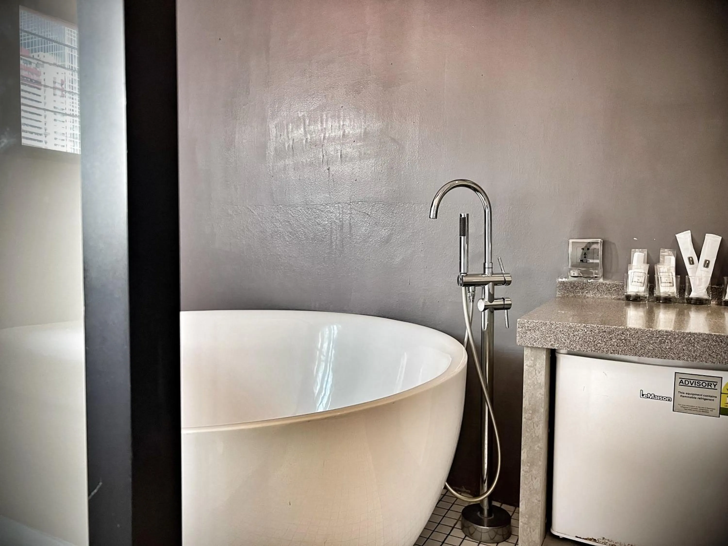 Bath in Rest Chinatown Hotel