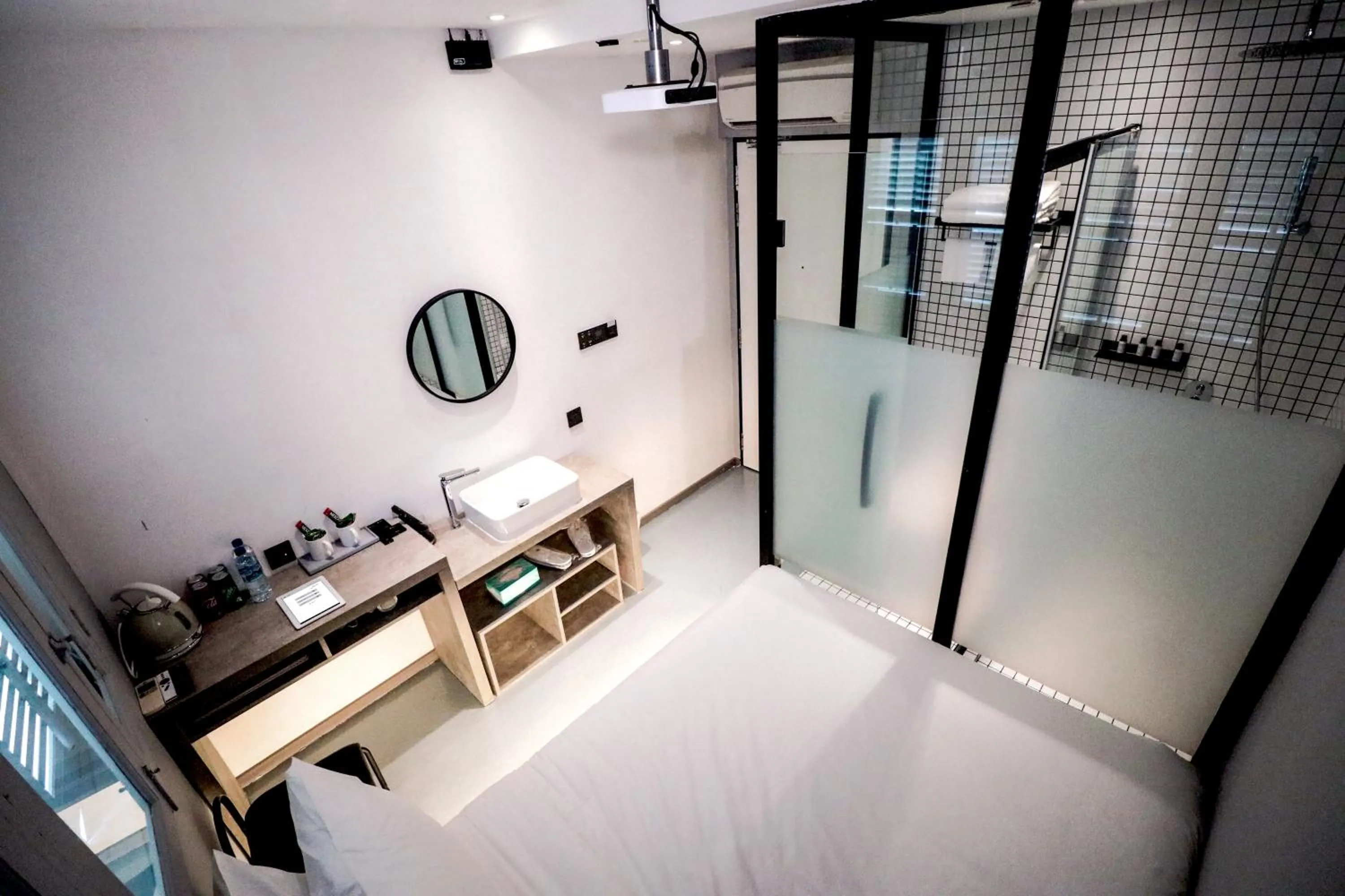 Photo of the whole room in Rest Chinatown Hotel