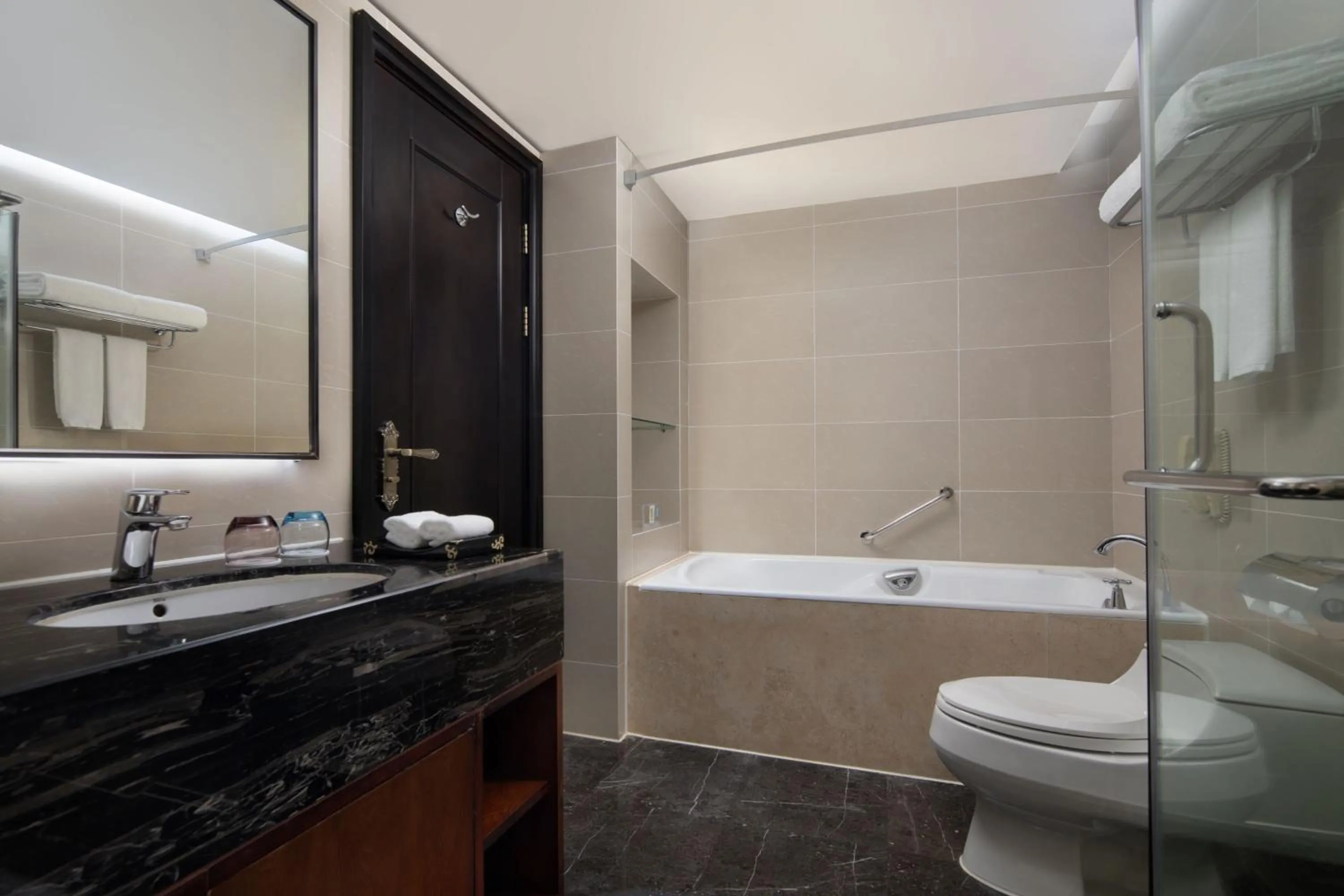 Photo of the whole room in Holiday Inn Chengdu Century City West, an IHG Hotel