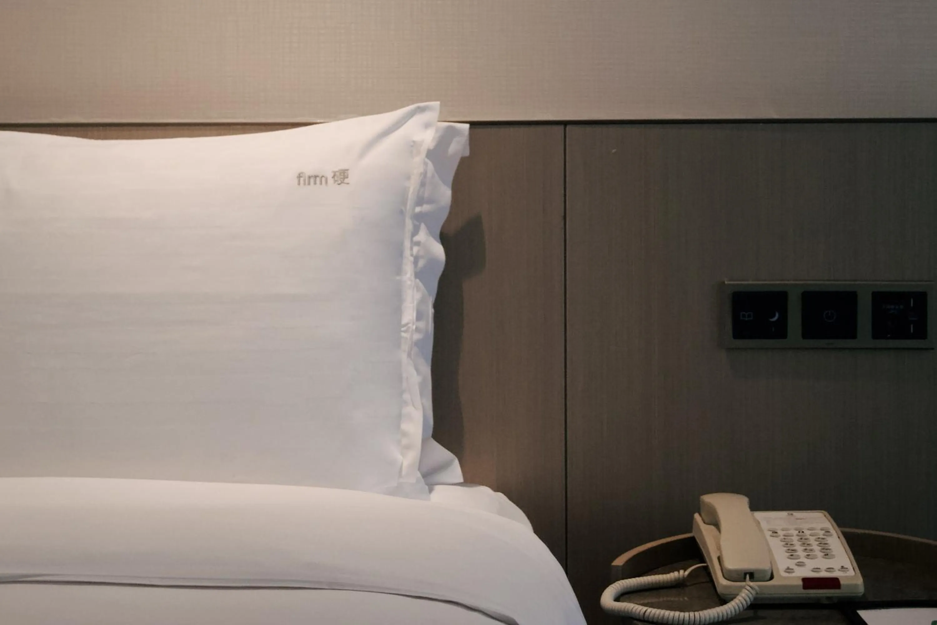 Photo of the whole room, Bed in Holiday Inn Chengdu Century City West, an IHG Hotel