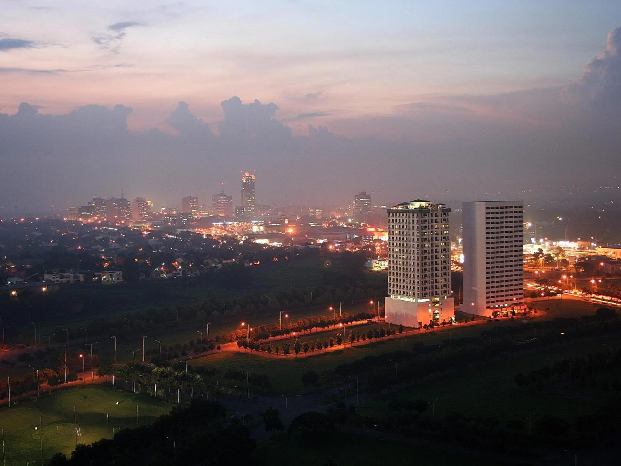 Facade/entrance in Parque España Residence Hotel