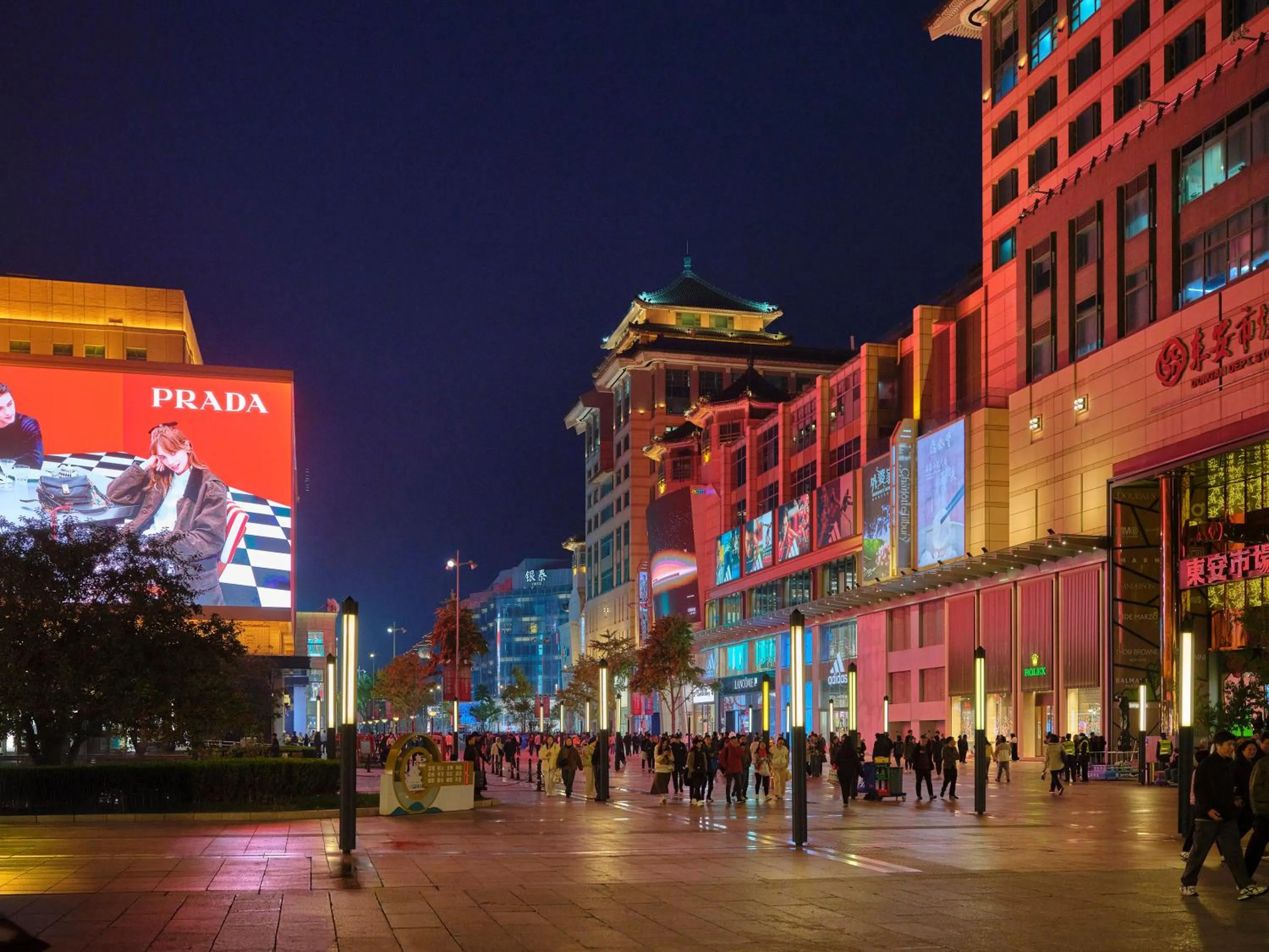 Evening entertainment in The Peninsula Beijing