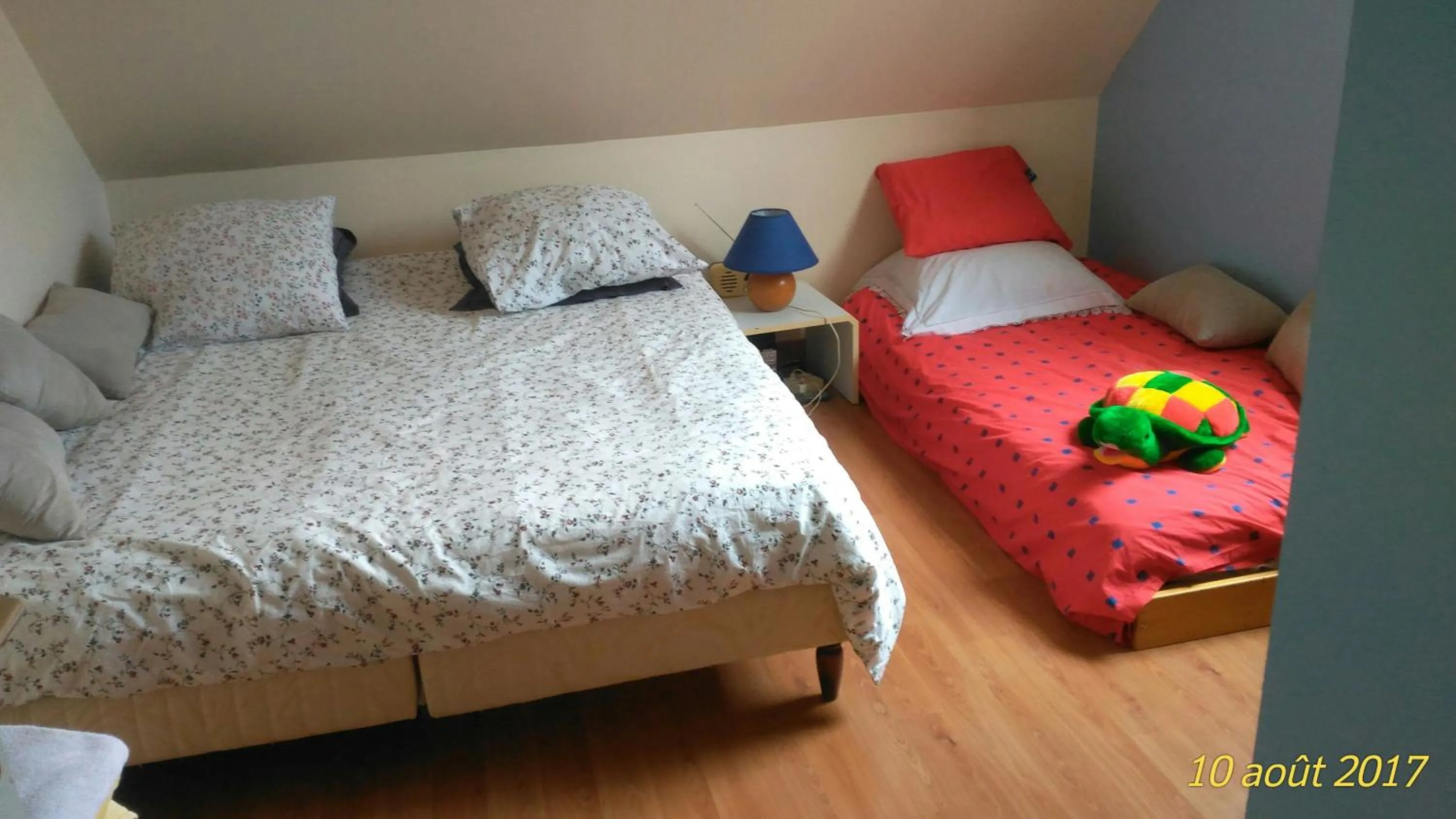 Photo of the whole room, Bed in Maison La Chapelle