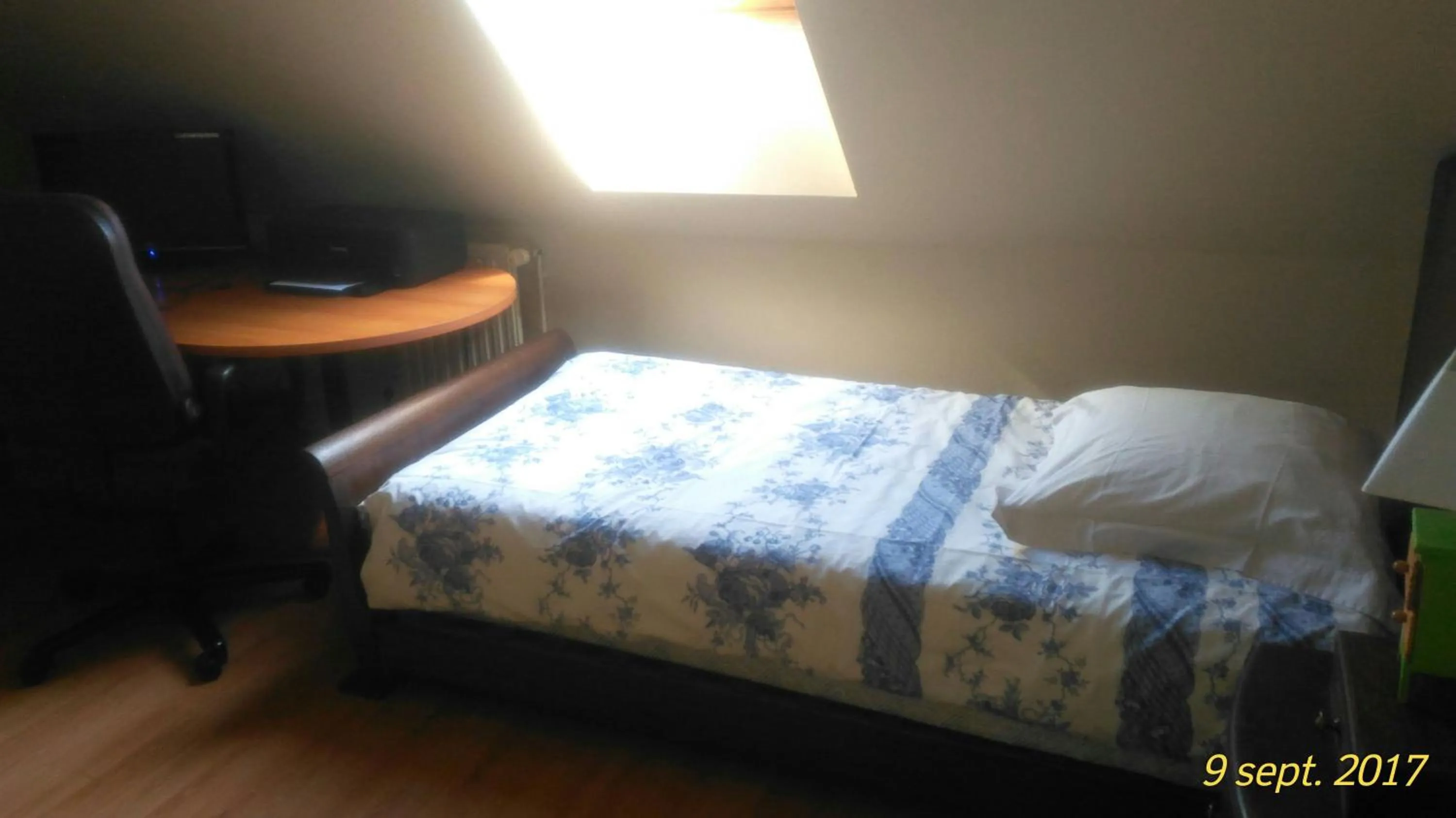 Photo of the whole room, Bed in Maison La Chapelle