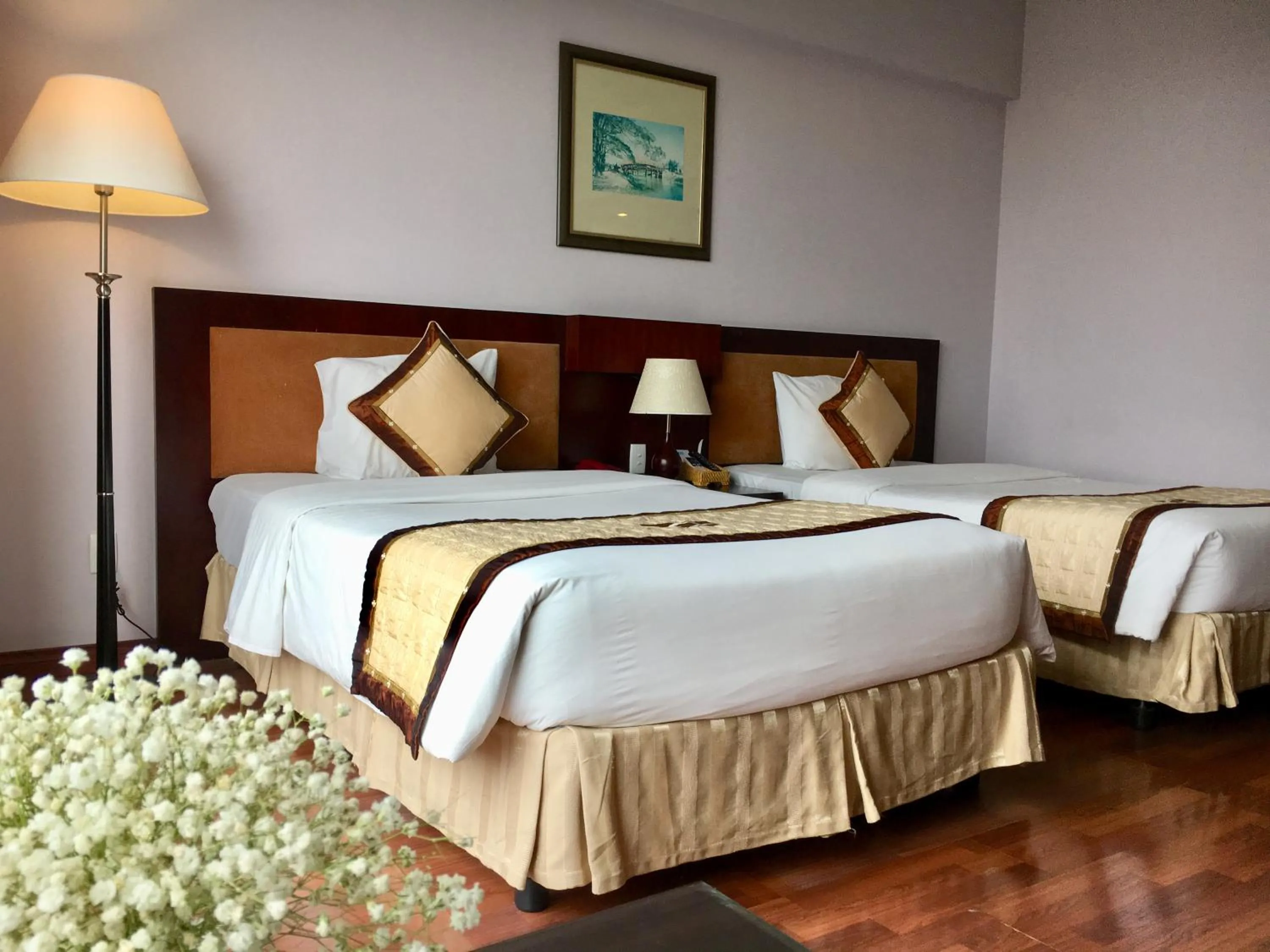 Bed in Mondial Hotel Hue