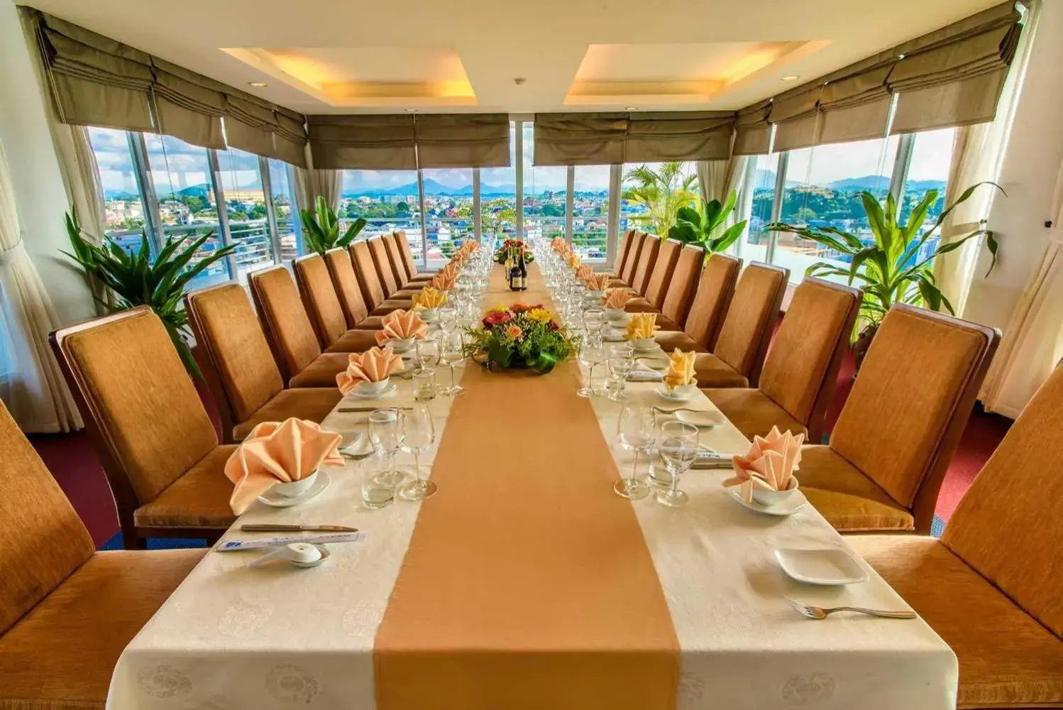 Restaurant/places to eat in Mondial Hotel Hue Restaurant/places to eat in Mondial Hotel Hue