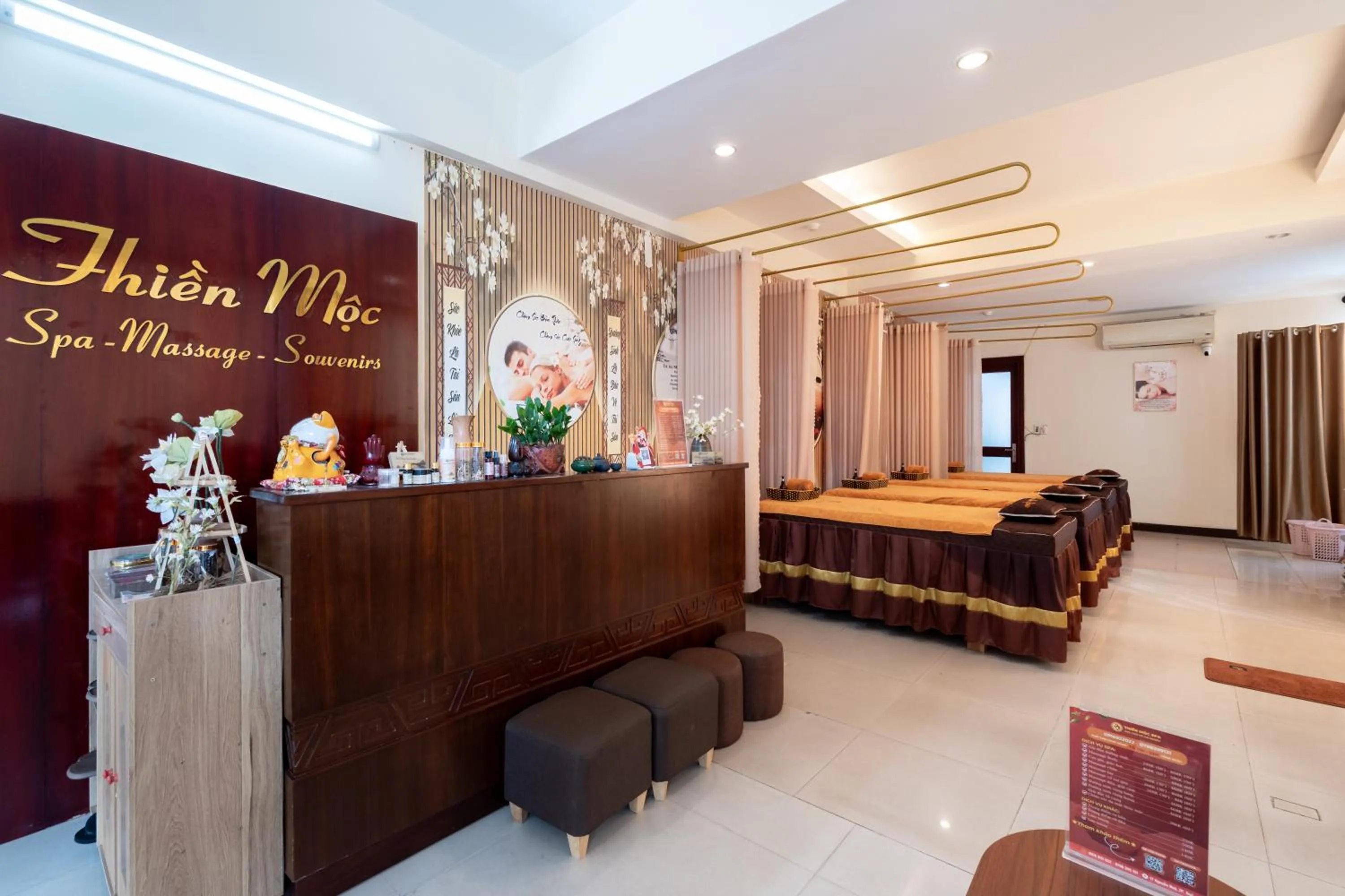 Spa and wellness centre/facilities, Bed in Mondial Hotel Hue