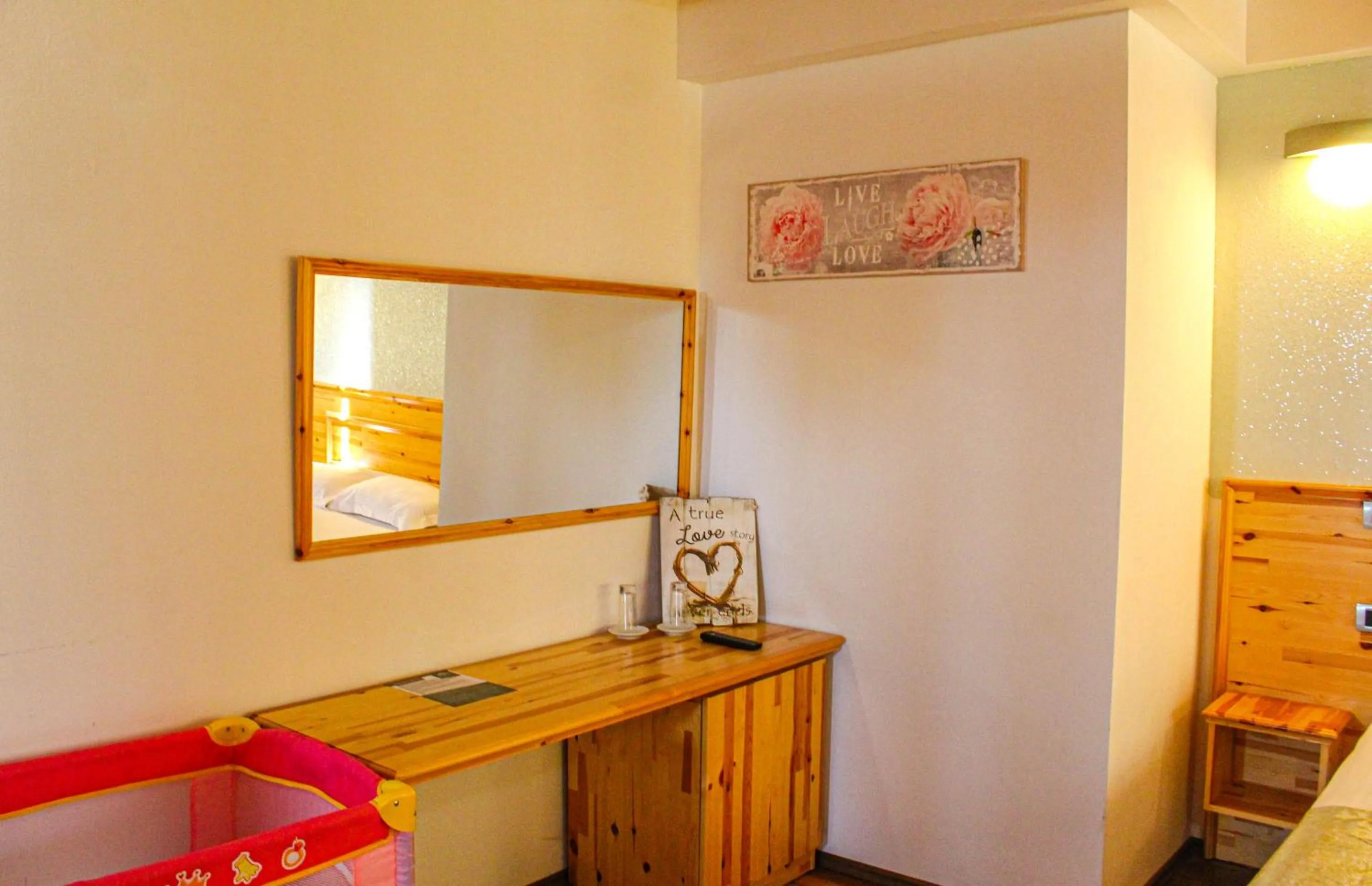 Bedroom in Shkreli Resort Qafeshtame