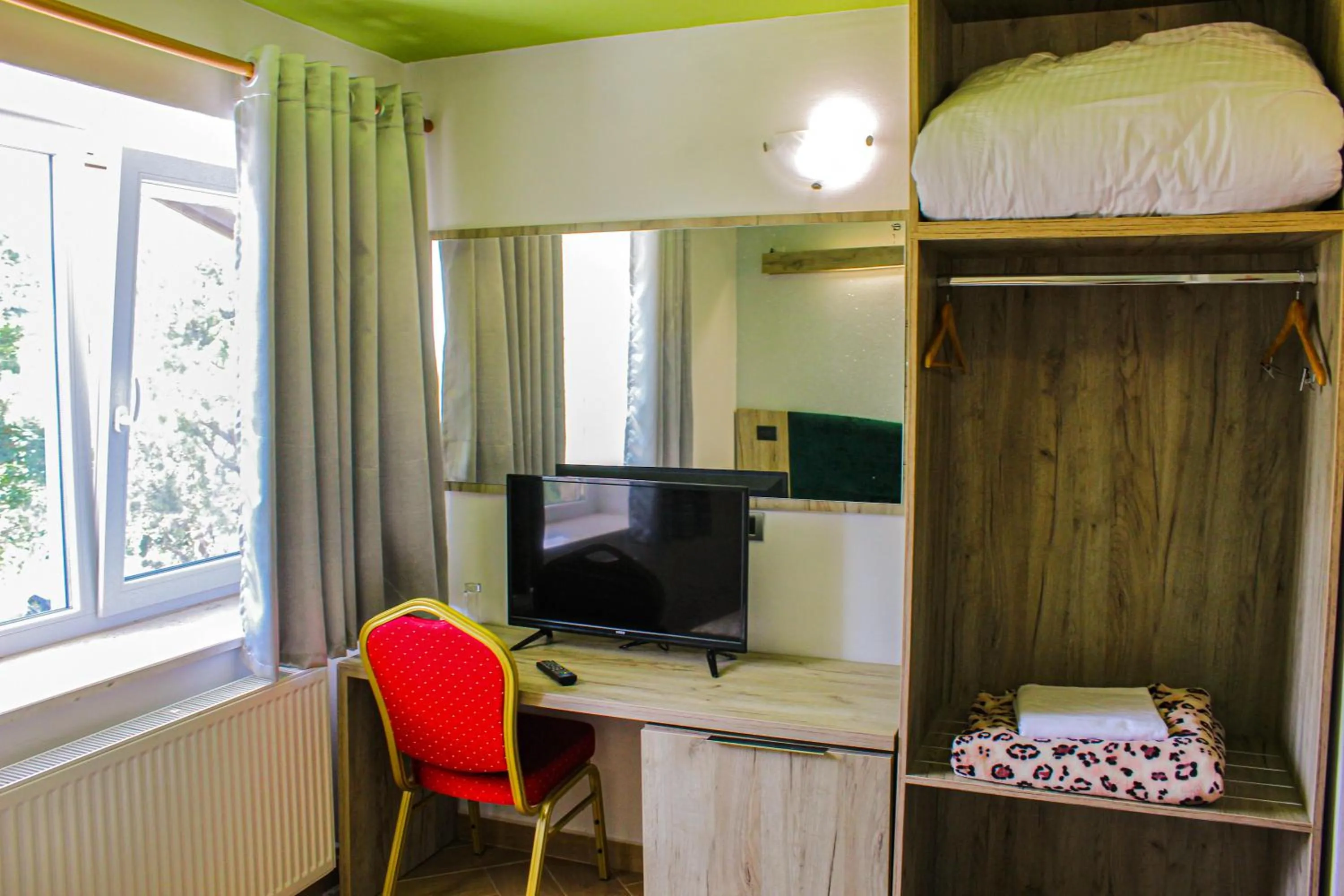 Bedroom in Shkreli Resort Qafeshtame