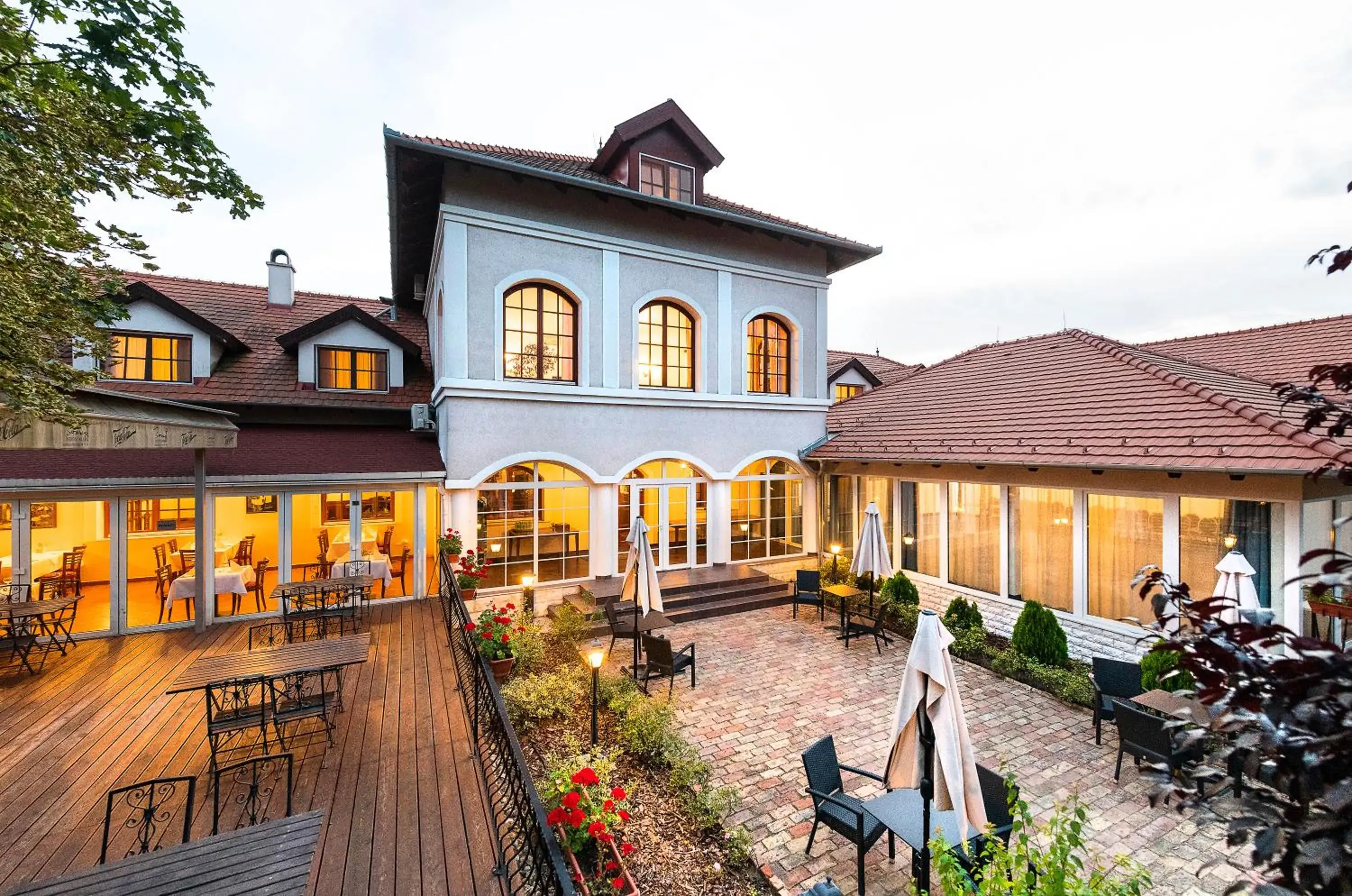 Property building in Bodrogi Kúria Wellness Hotel Property building in Bodrogi Kúria Wellness Hotel