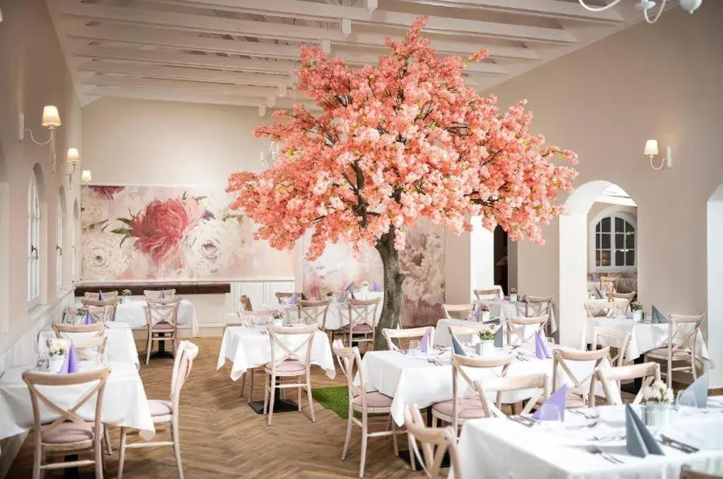 Restaurant/places to eat in Bodrogi Kúria Wellness Hotel Restaurant/places to eat in Bodrogi Kúria Wellness Hotel