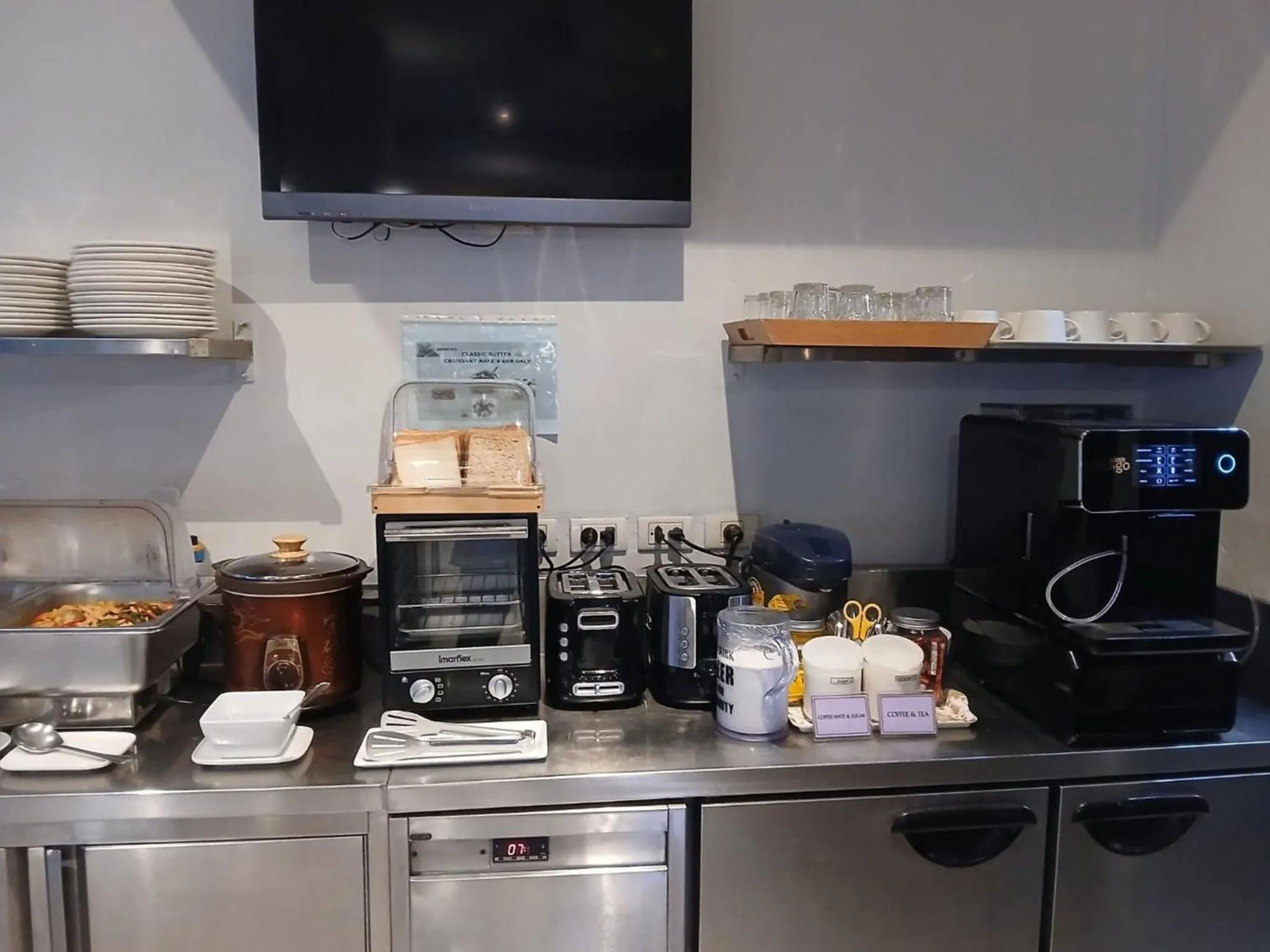 Breakfast in Sawasdee Hotel @ Sukhumvit Soi 8