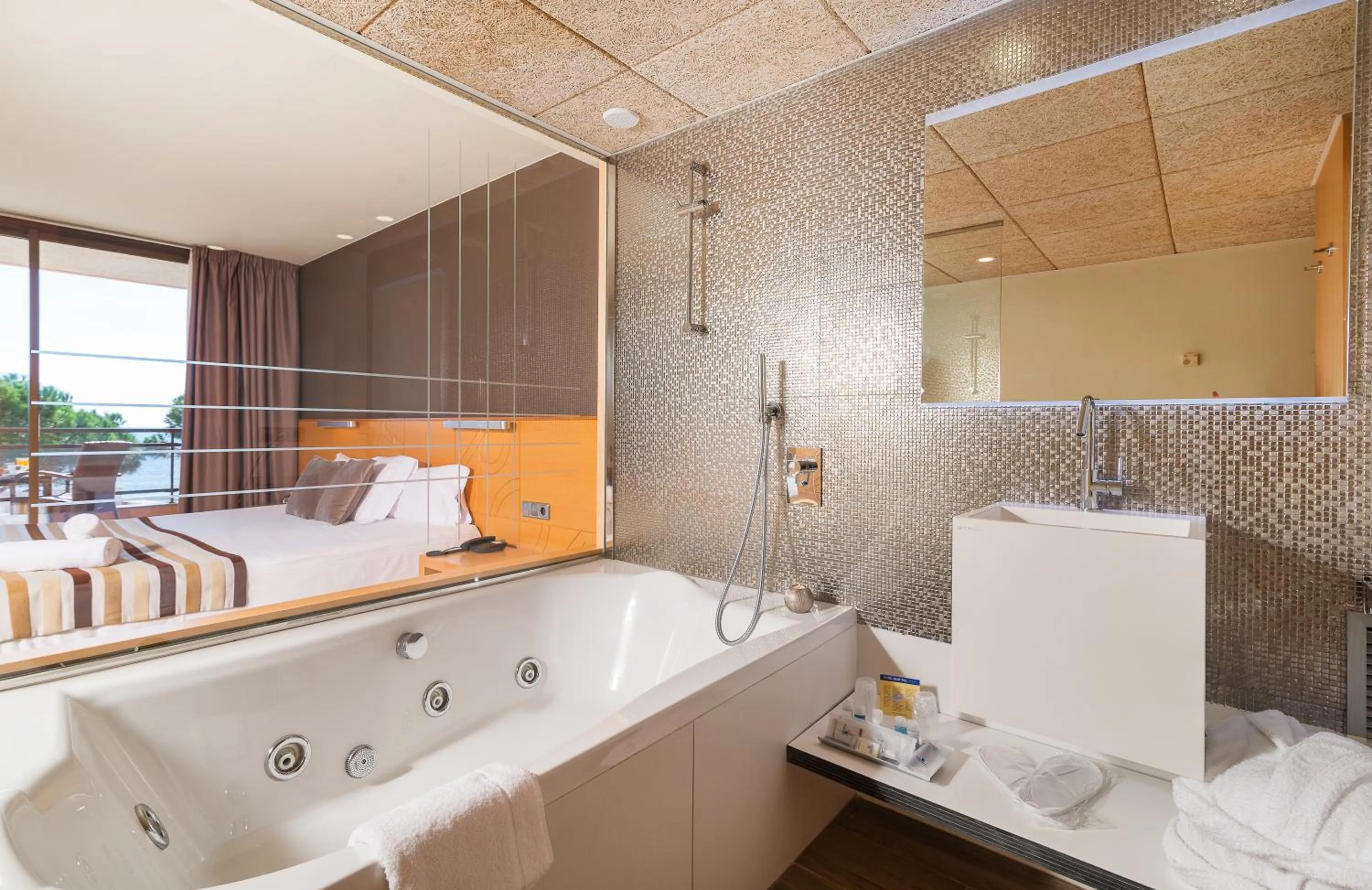 Bed in Hotel Restaurant Sant Pol