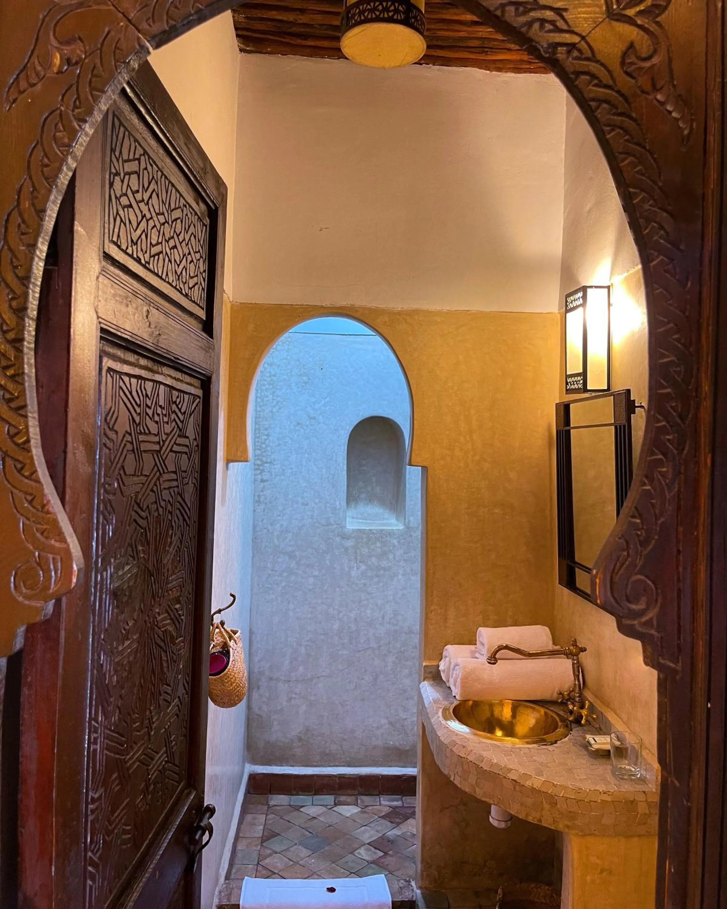 Bathroom in Riad Fabiola Et Spa By La Siredrah