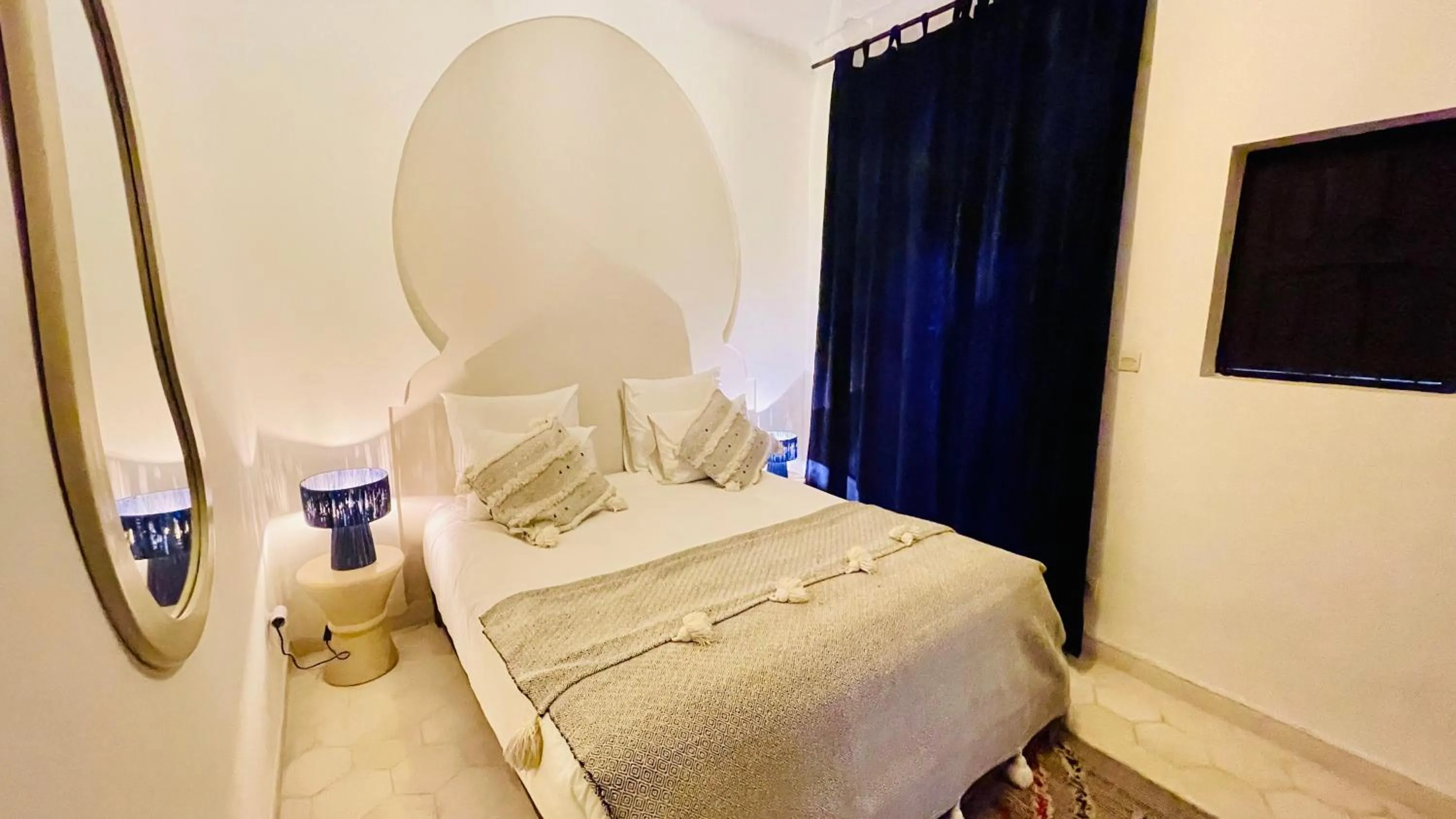 Bedroom, Bed in Riad Fabiola Et Spa By La Siredrah