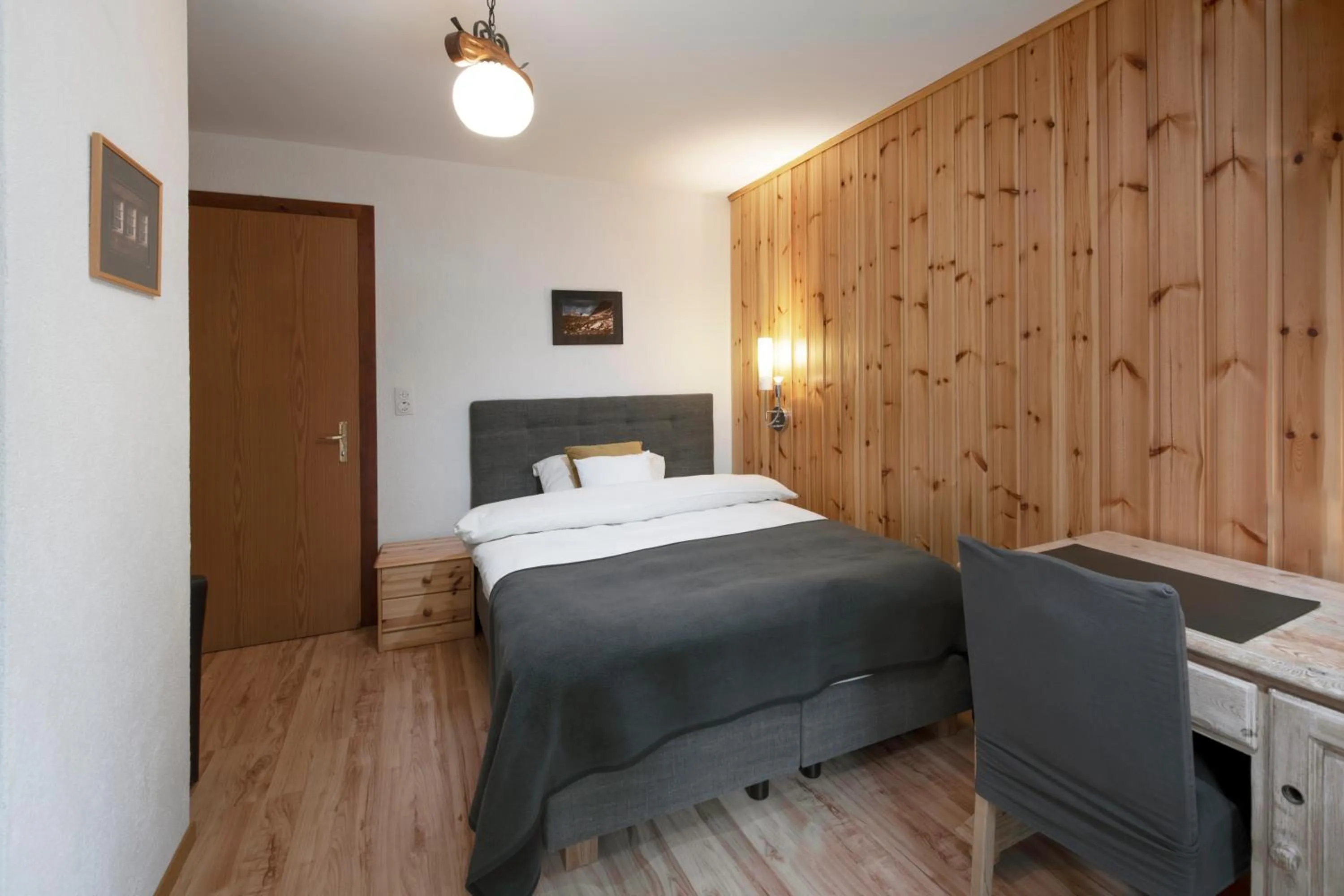 Bed in Hotel le Beausite