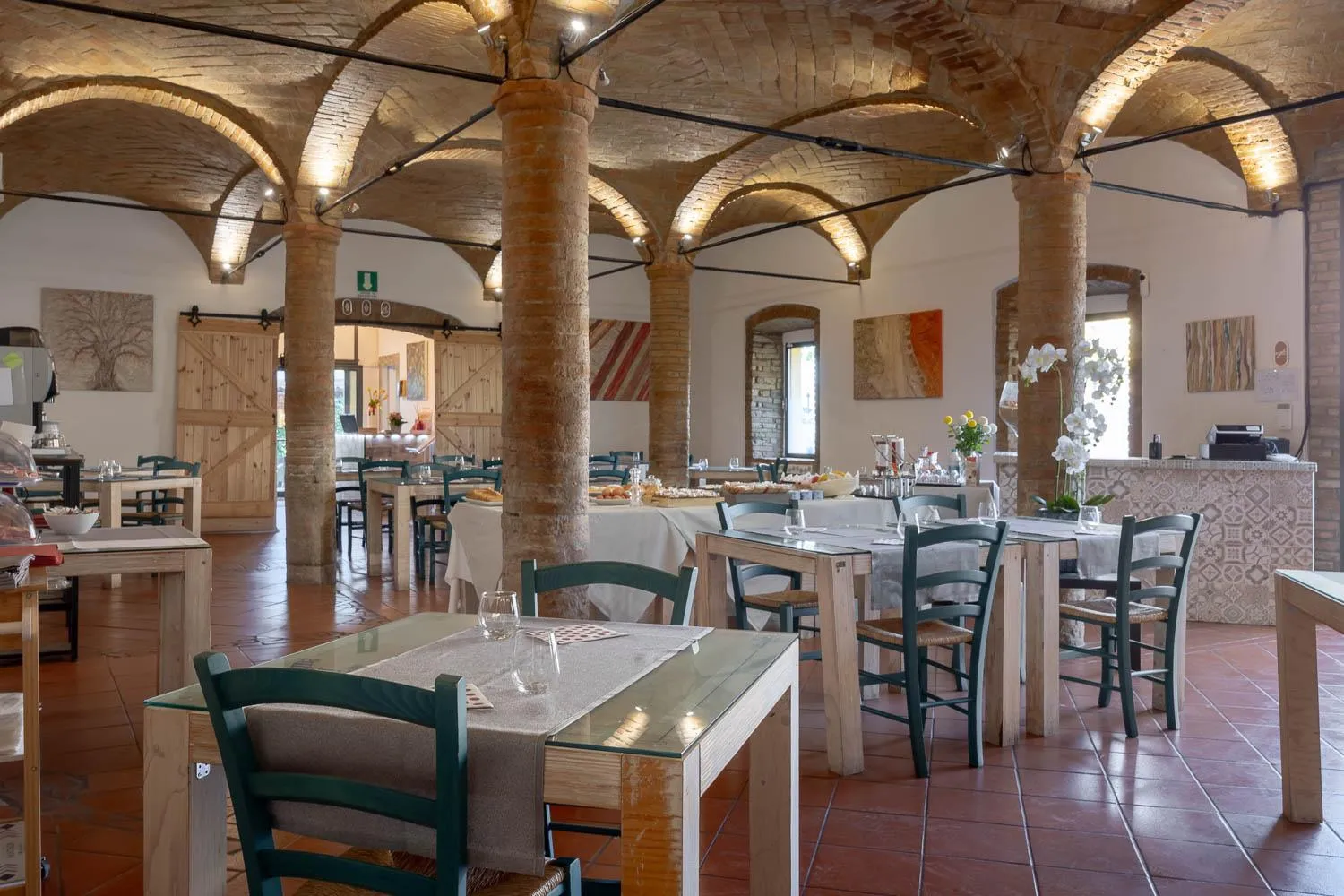 Restaurant/places to eat in Villa D&D