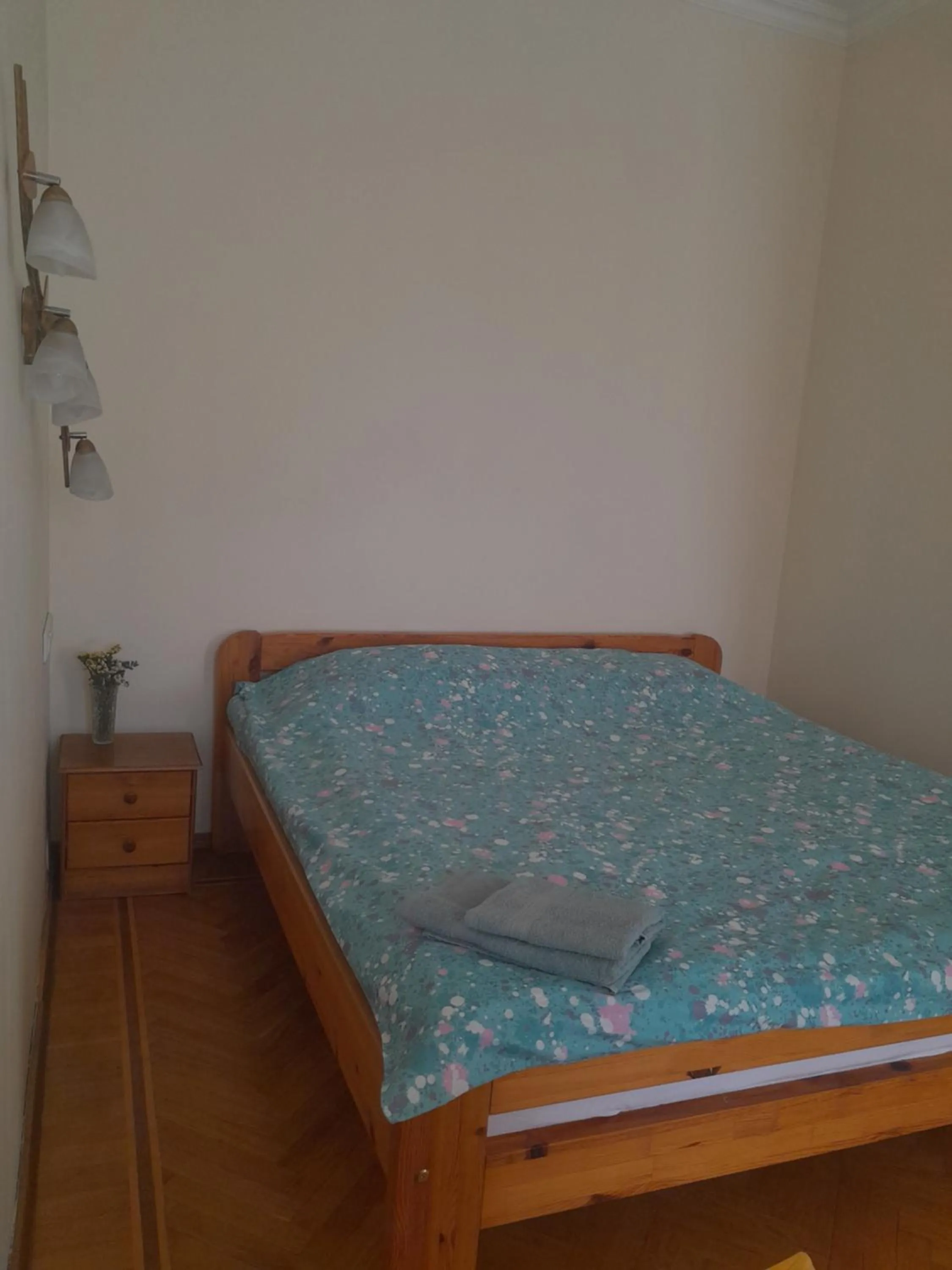 Apartment on Hretska 26/28