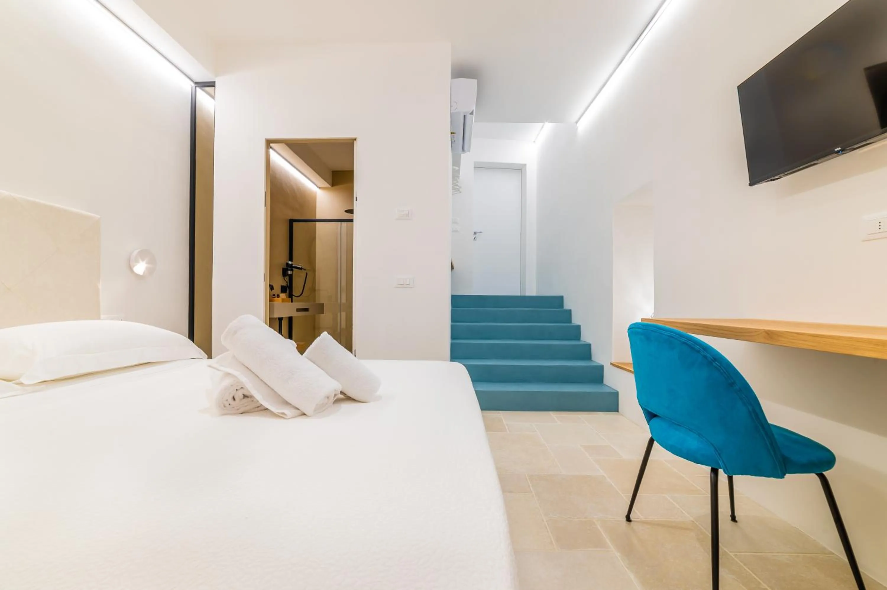 Photo of the whole room, Bed in B&B A C-Caste