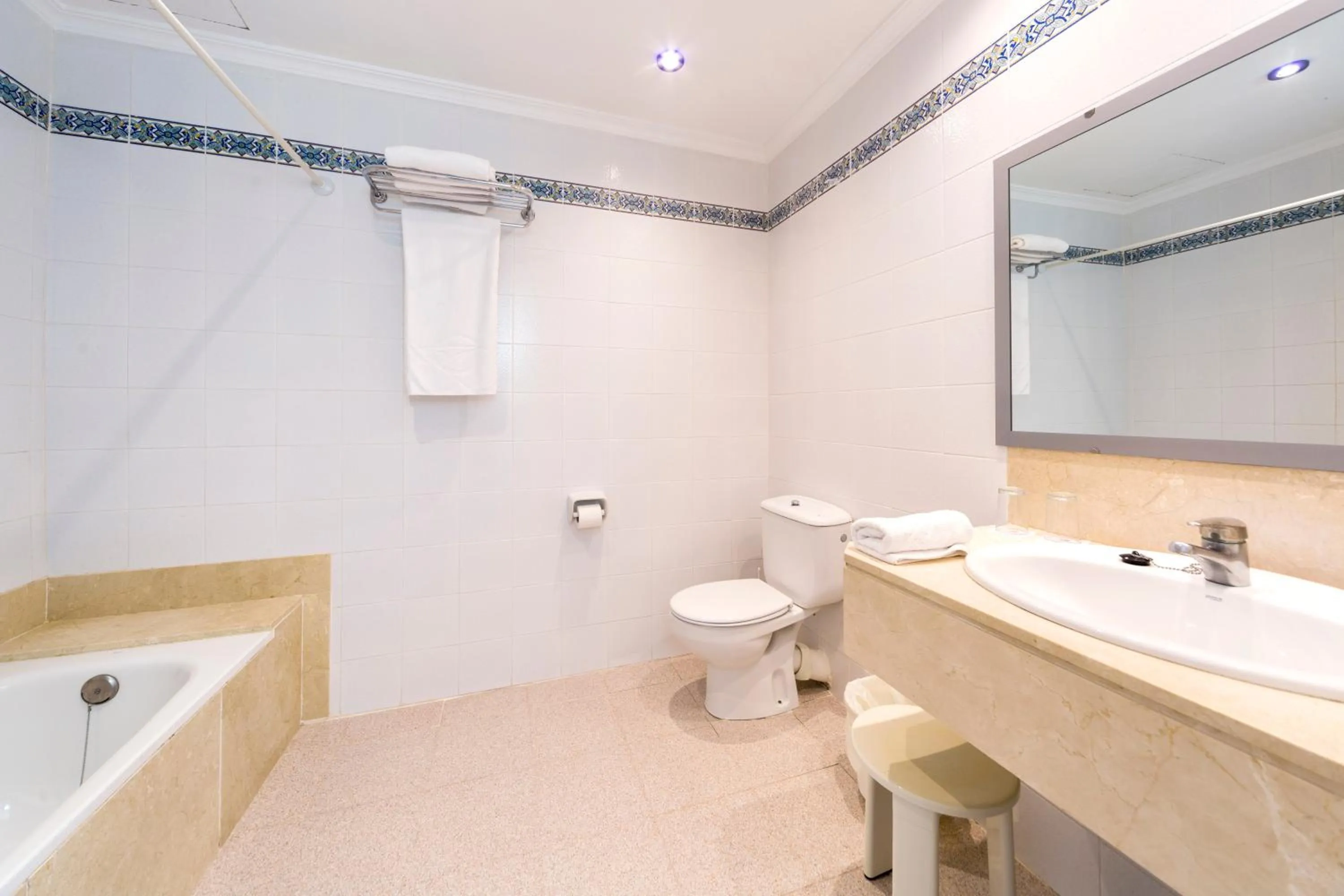 Bathroom in Globales Cala'n Blanes