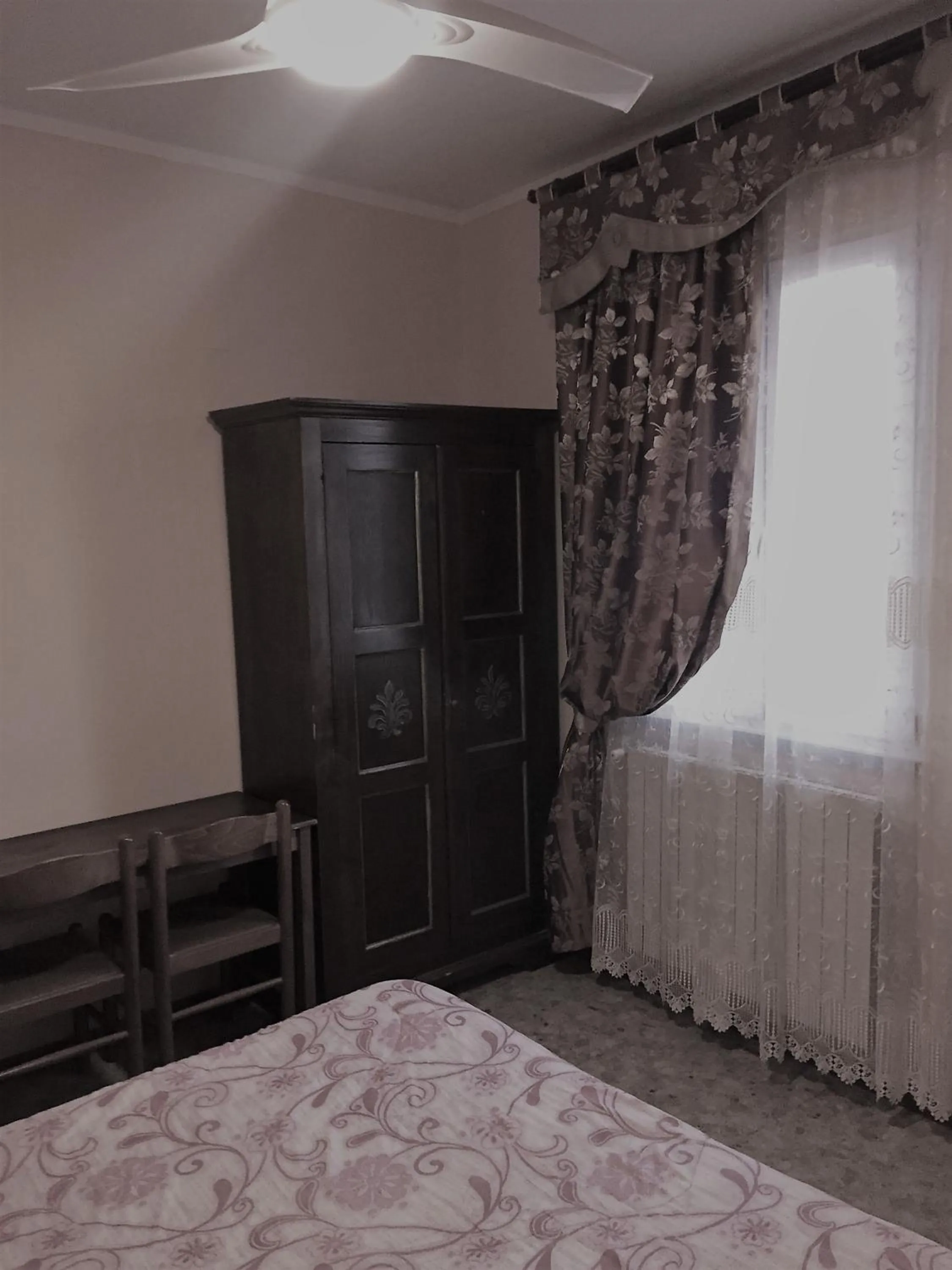 Photo of the whole room, Bed in Hotel Aline