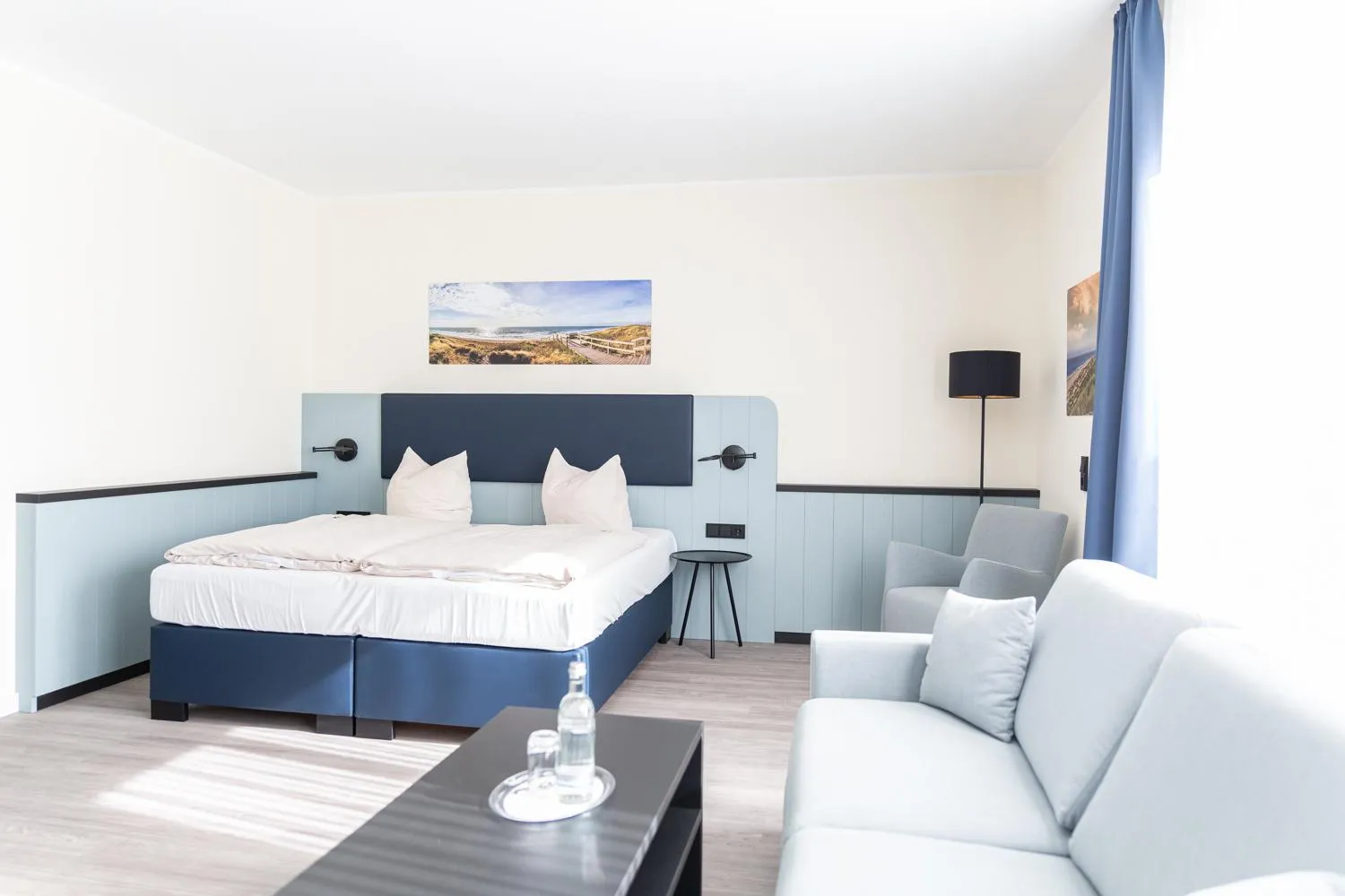 Photo of the whole room in TIDE Hotel