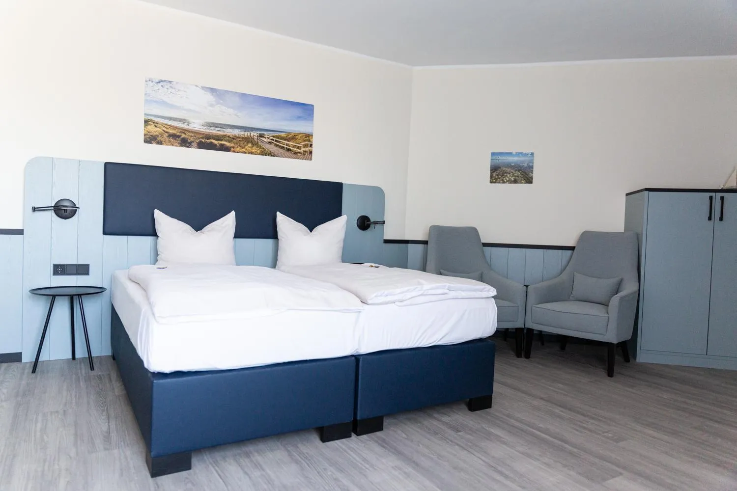 Photo of the whole room, Bed in TIDE Hotel