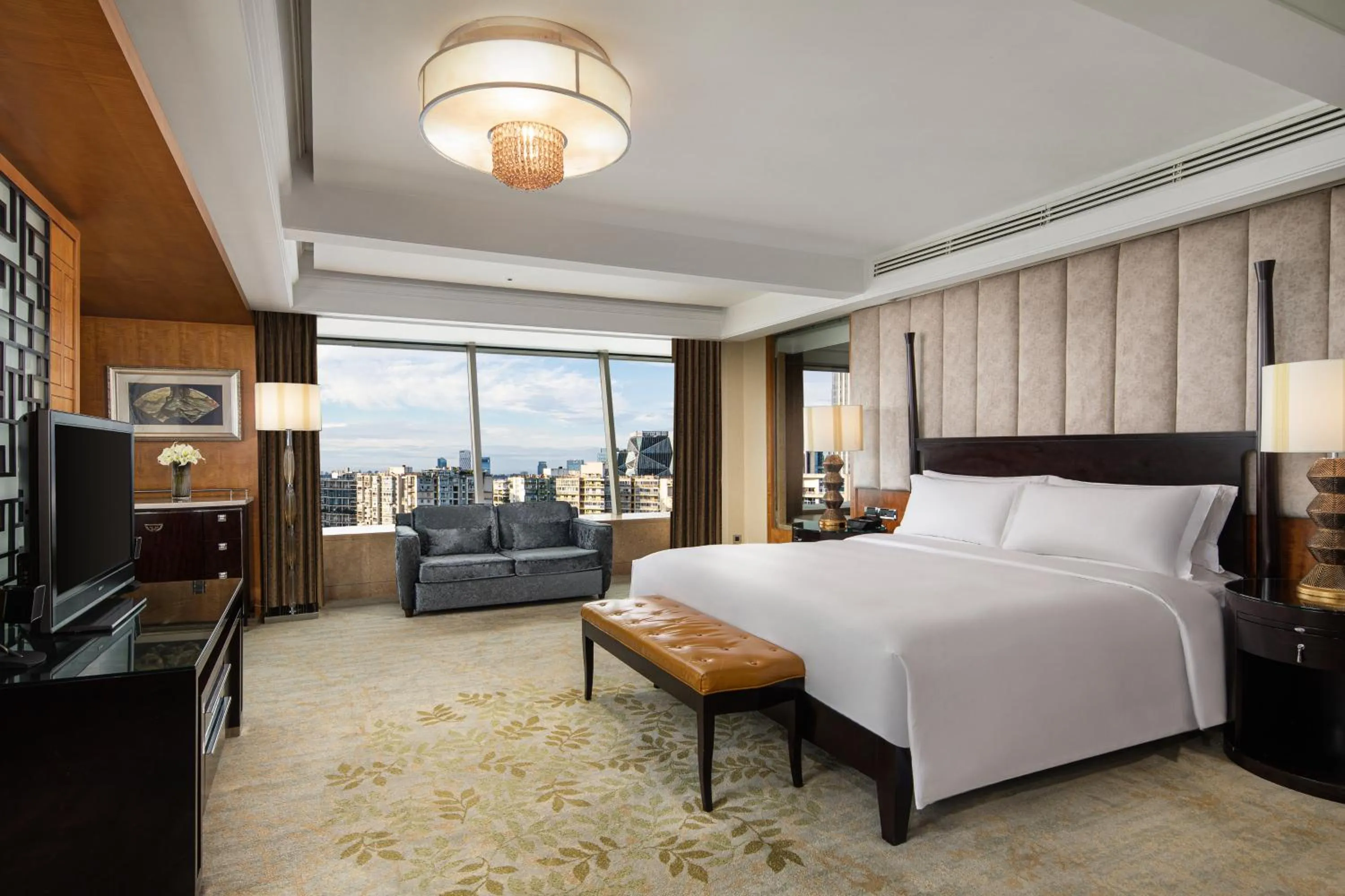 Photo of the whole room, Bed in InterContinental Century City Chengdu