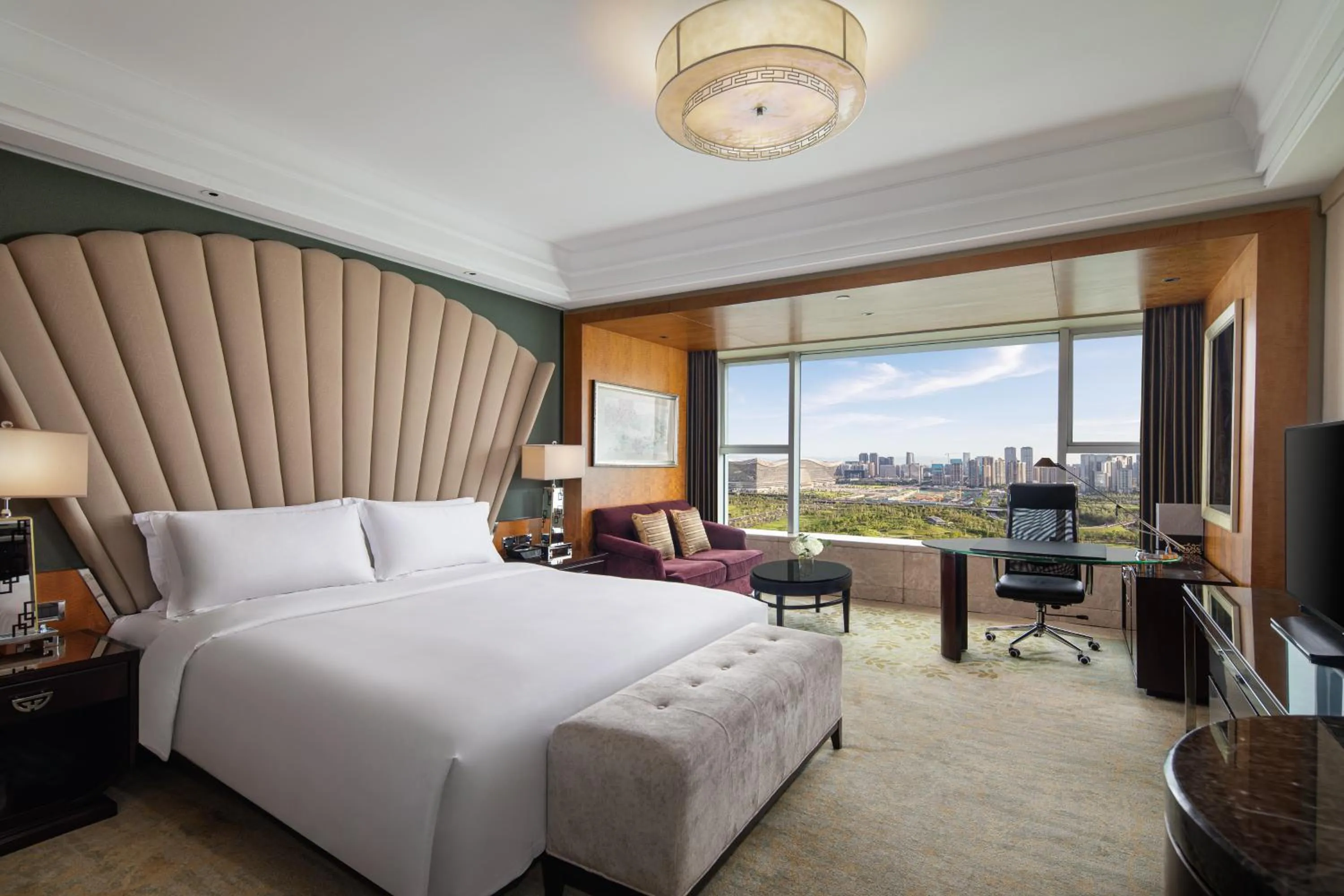 Bedroom, Bed in InterContinental Century City Chengdu